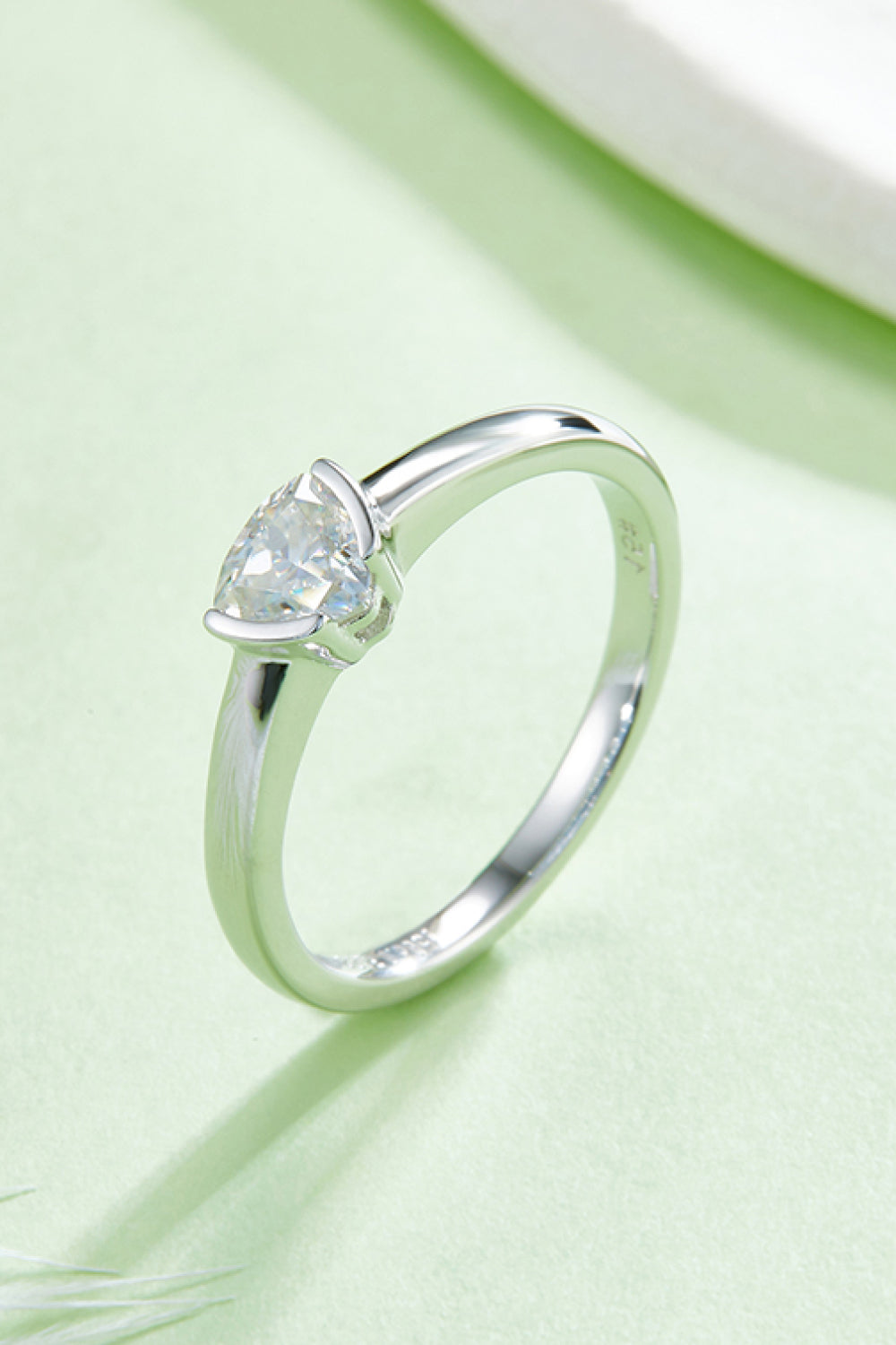 Women’s Moissanite 925 Sterling Silver Solitaire Ring