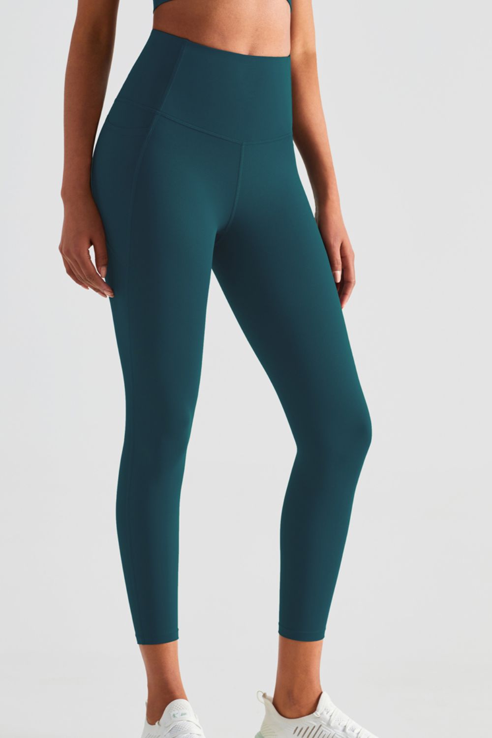 Women’s Wide Waistband Sports Leggings with Pockets