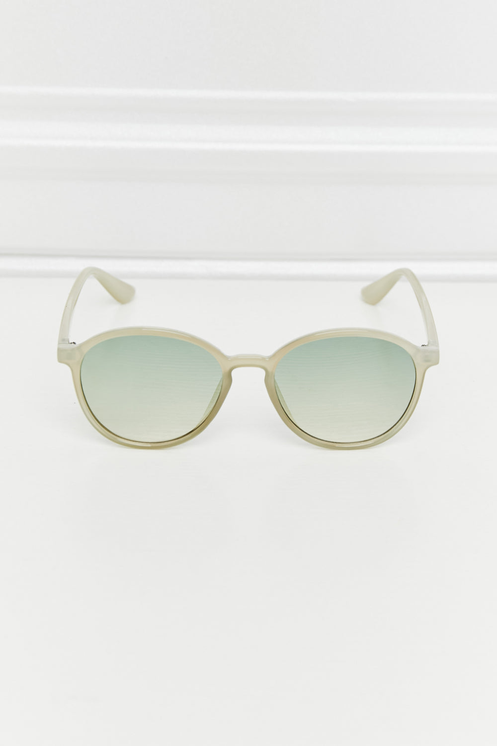 Women’s Full Rim Polycarbonate Frame Sunglasses