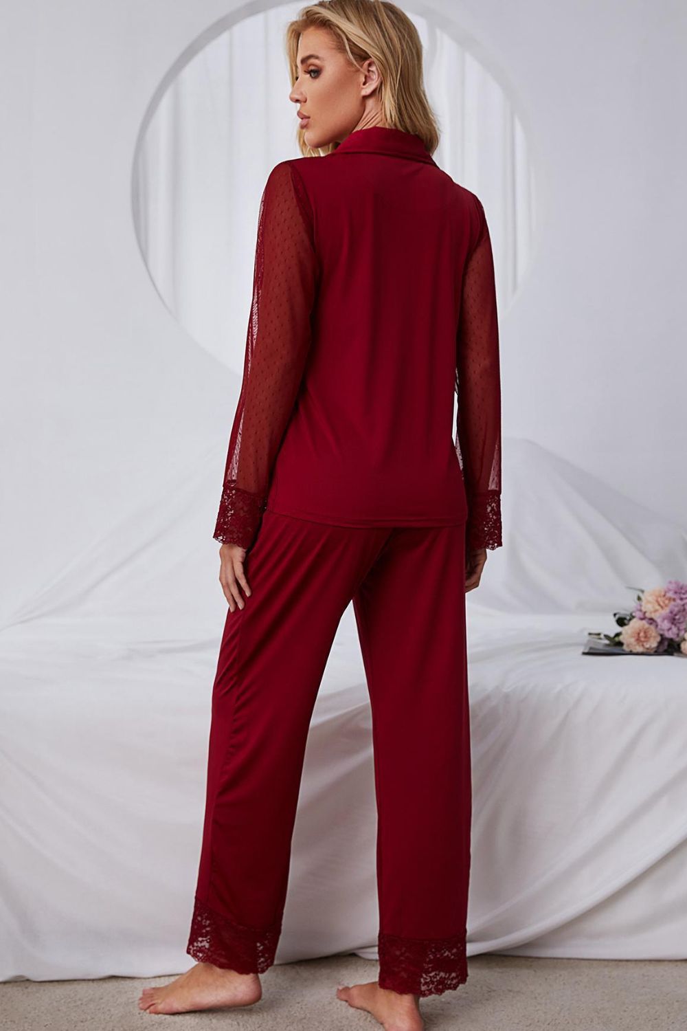 Women’s Spliced Lace Lapel Collar Pajama Set