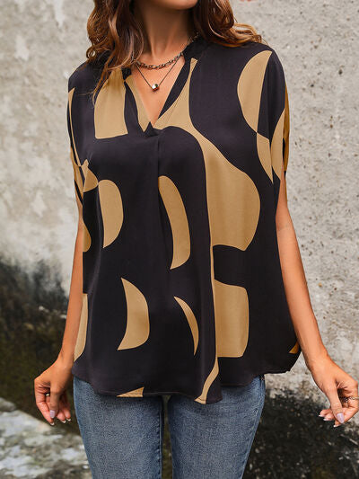 Women’s Printed Notched Slit Half Sleeve Blouse