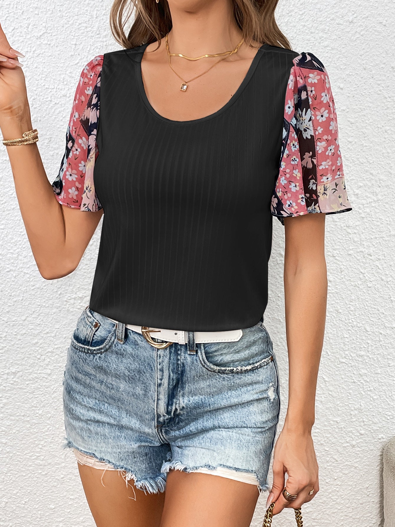 Women’s Printed Puff Sleeve Round Neck Tee