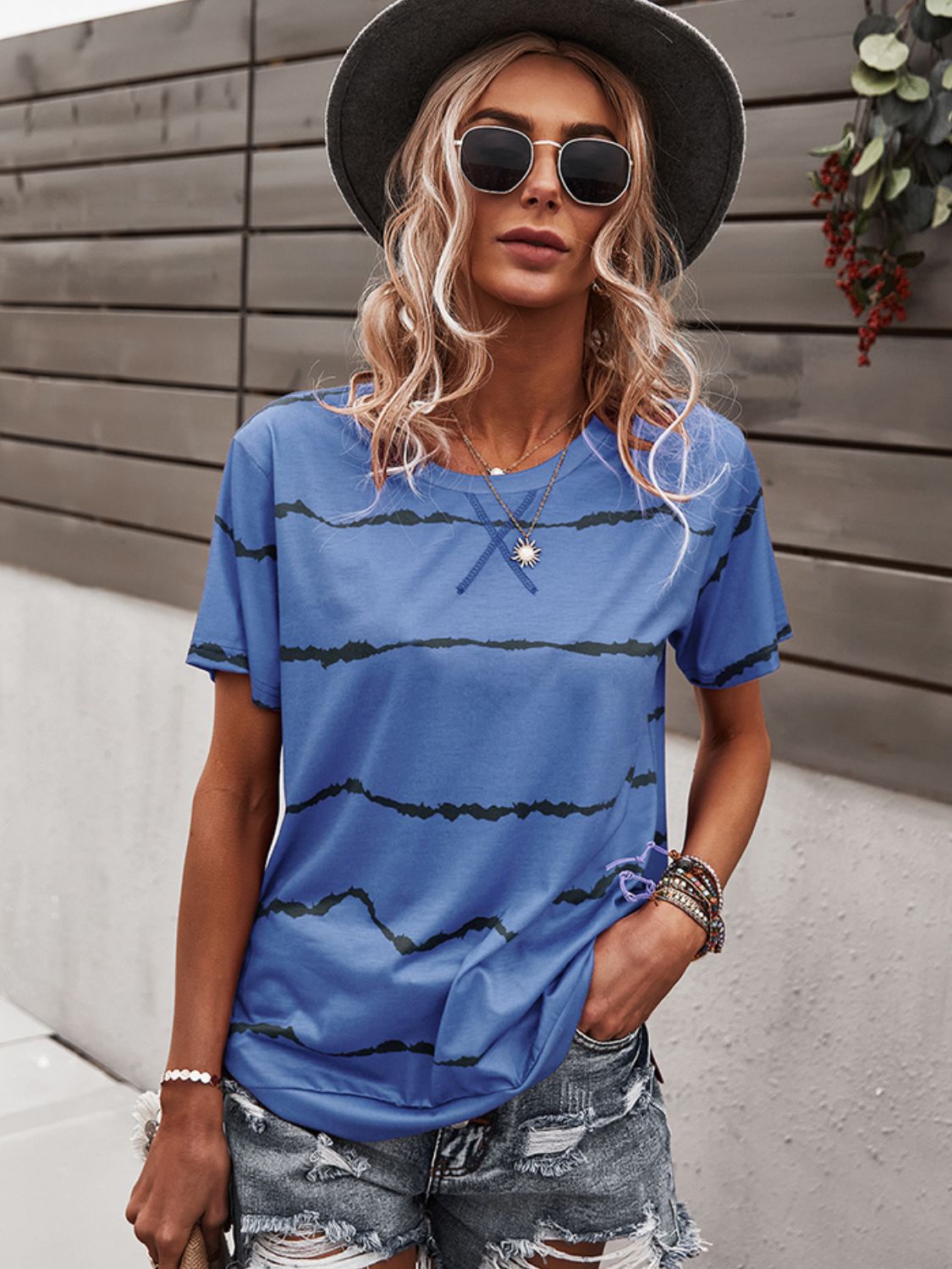 Women’s Waveform Print Round Neck Tee