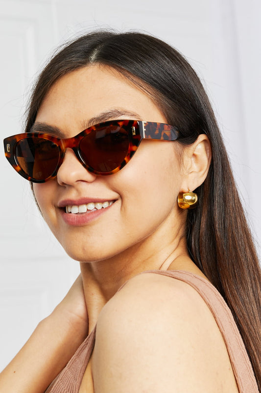 Women’s Tortoiseshell Acetate Frame Sunglasses