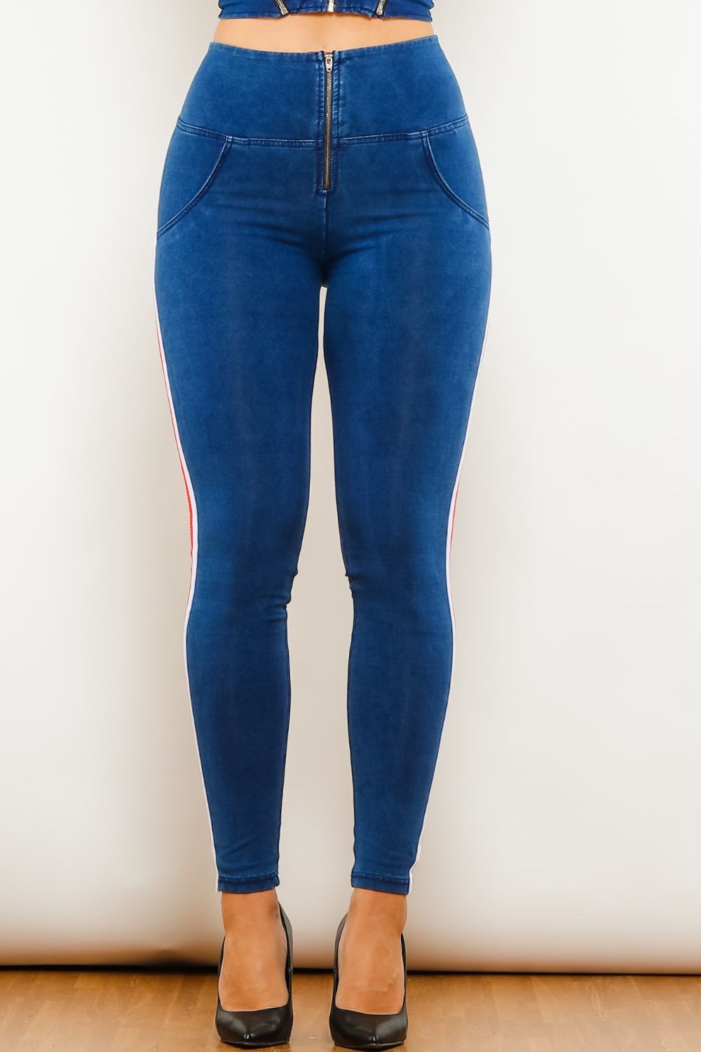 Women’s Side Stripe Zip Closure Skinny Jeans