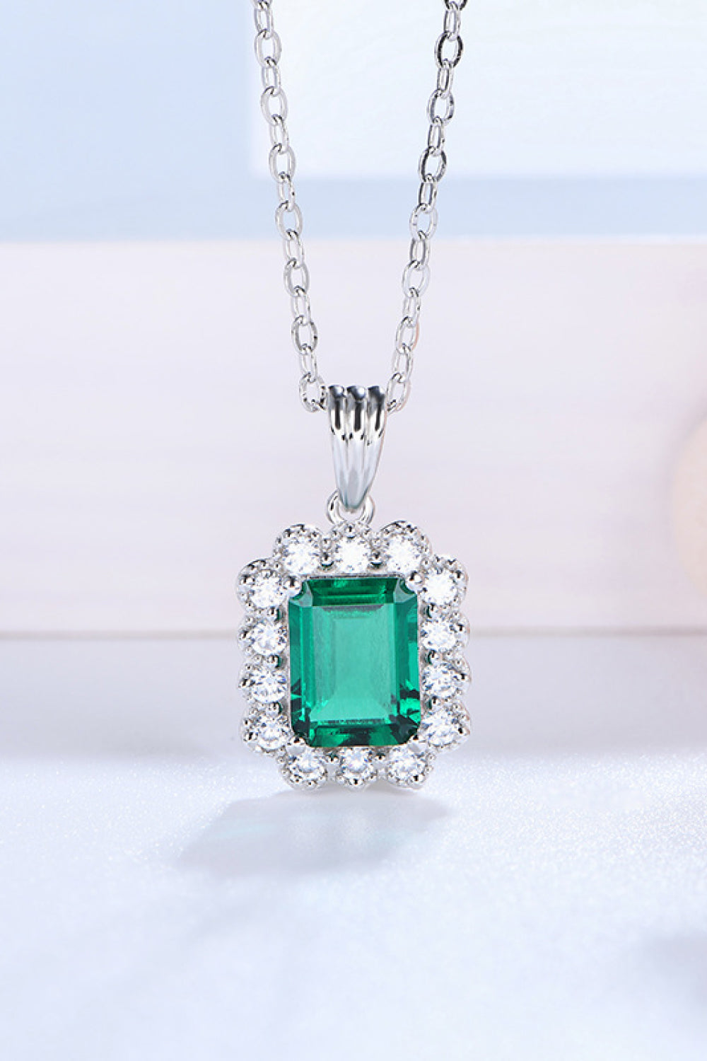 Women’s 1.5 Carat Lab-Grown Emerald Pendant 925 Sterling Silver Necklace