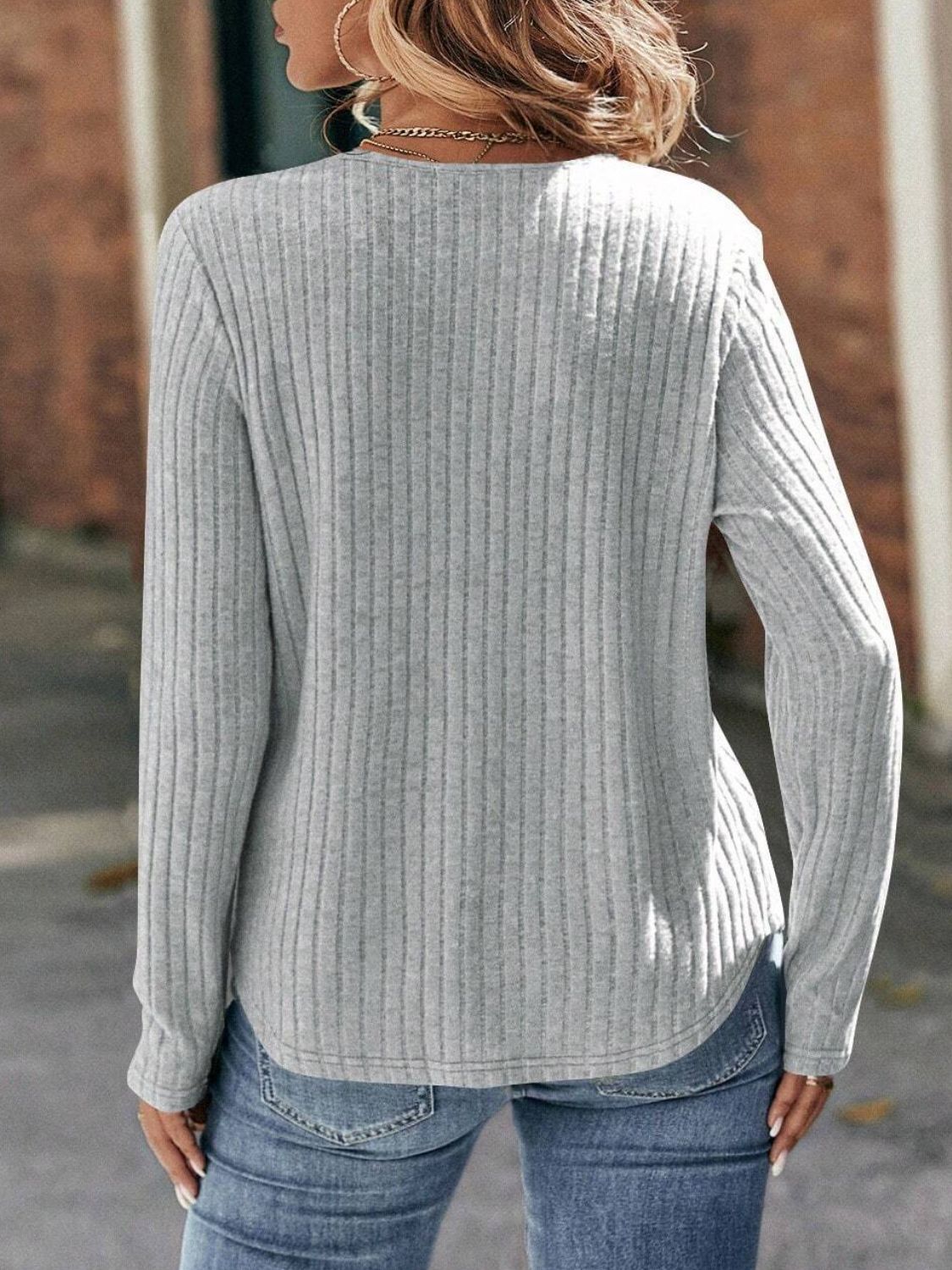 Women’s Round Neck Ribbed Long Sleeve T-Shirt