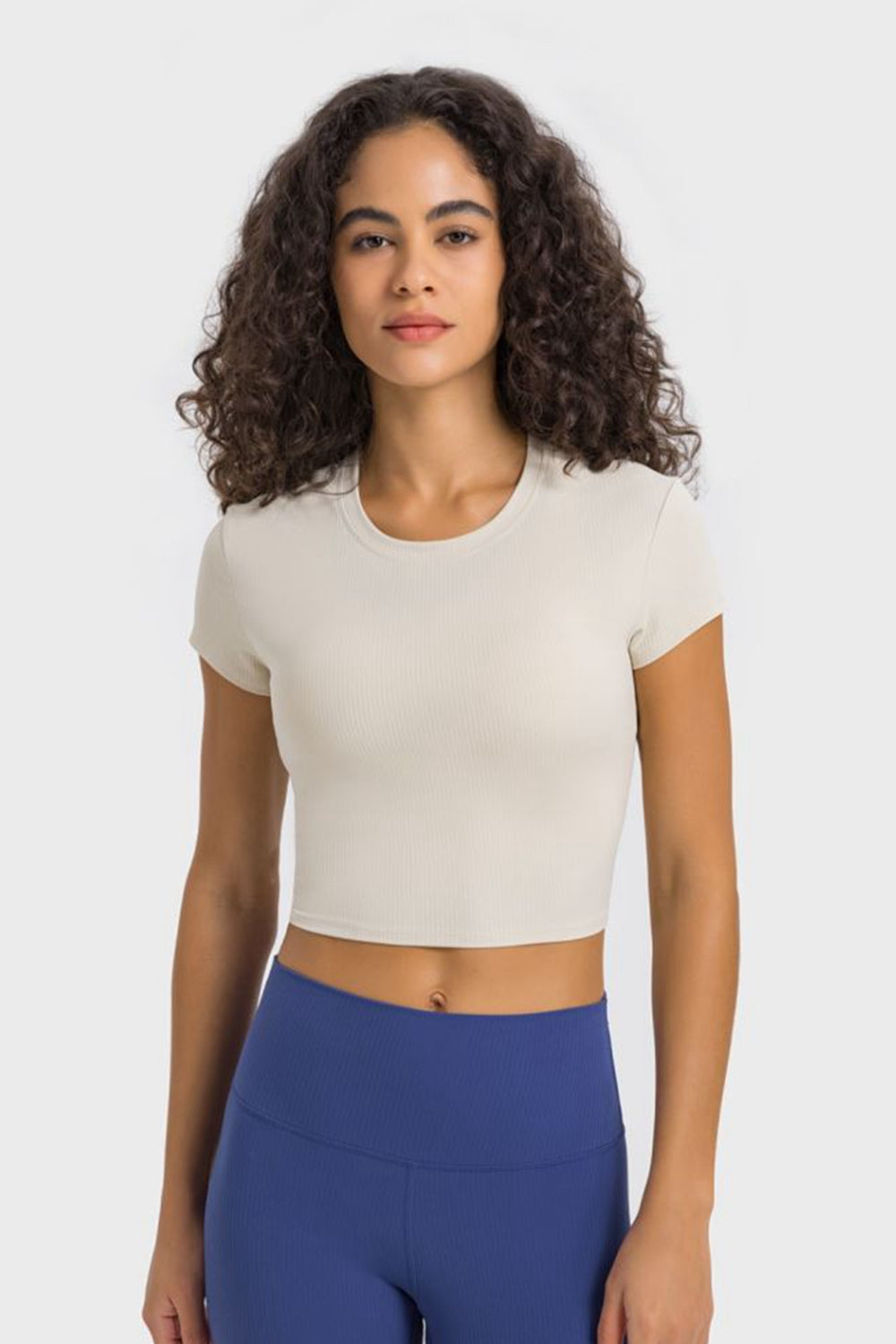 Women’s Round Neck Short Sleeve Cropped Sports T-Shirt