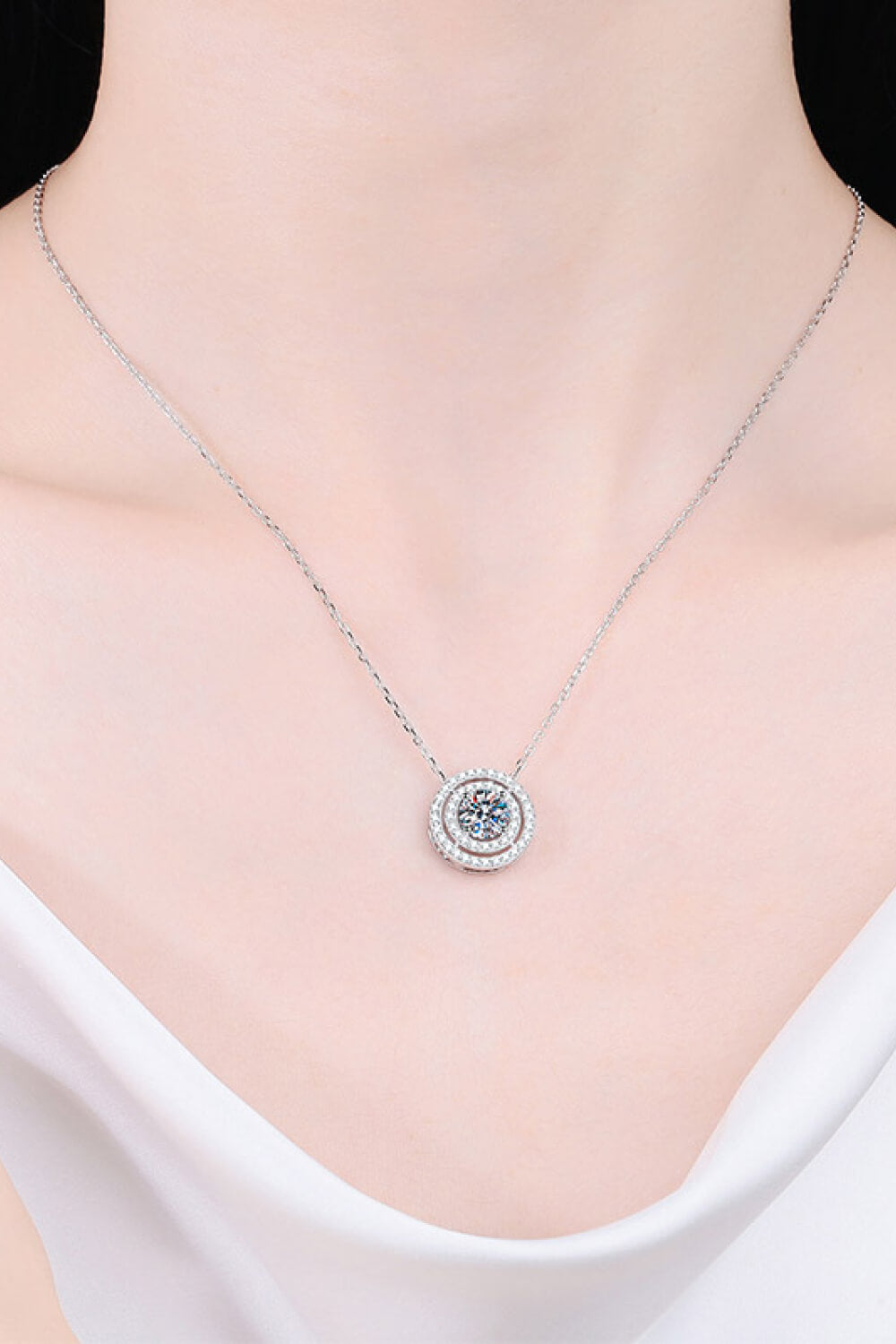 Women’s Moissanite Round Pendant Rhodium-Plated Necklace