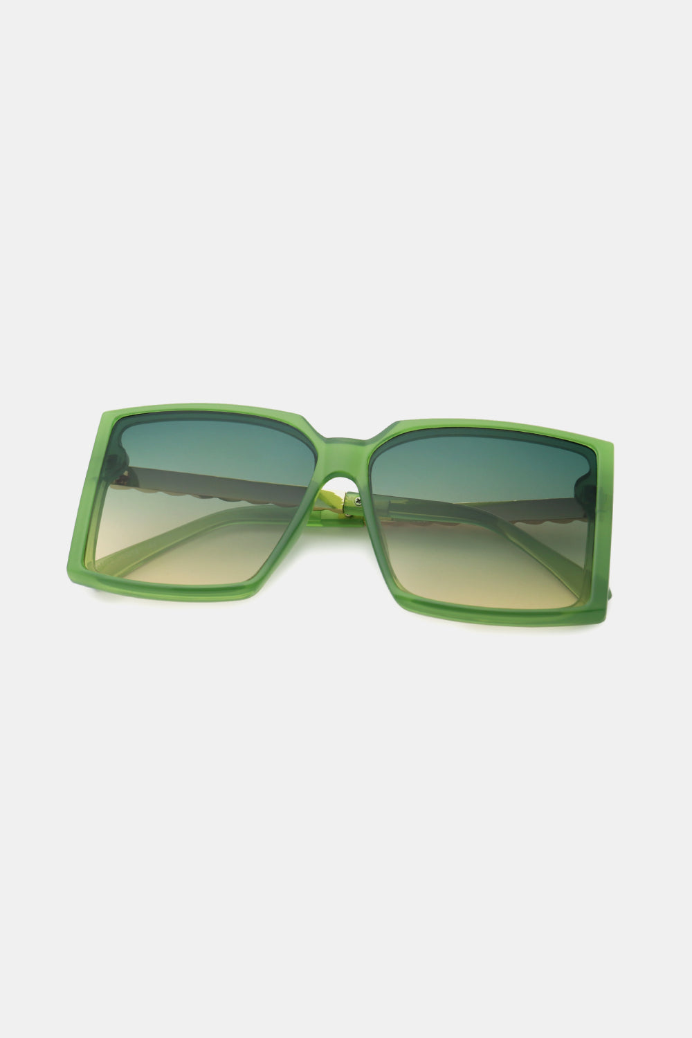 Women’s Polycarbonate Frame Square Sunglasses