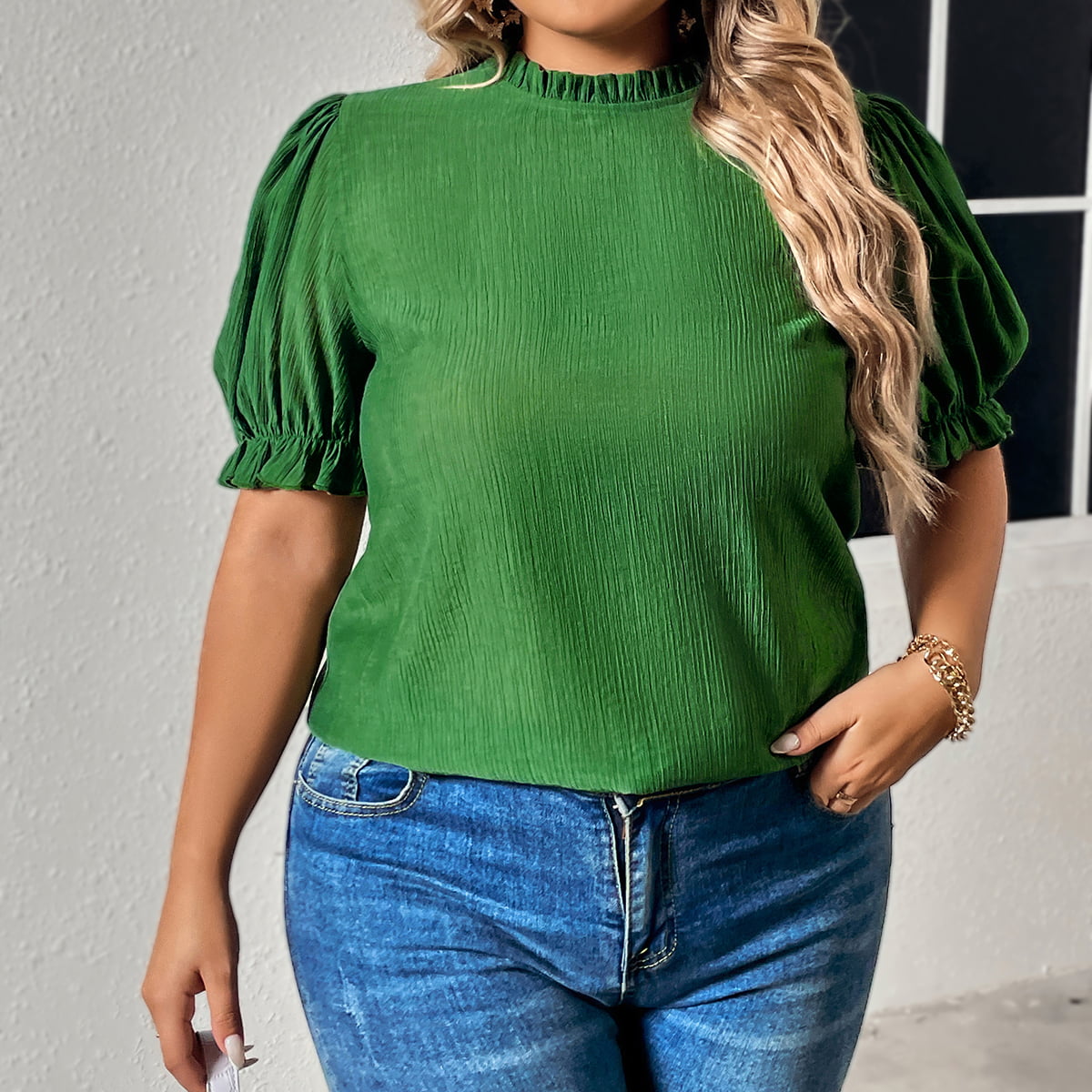 Women’s Plus Size Round Neck Flounce Sleeve Blouse