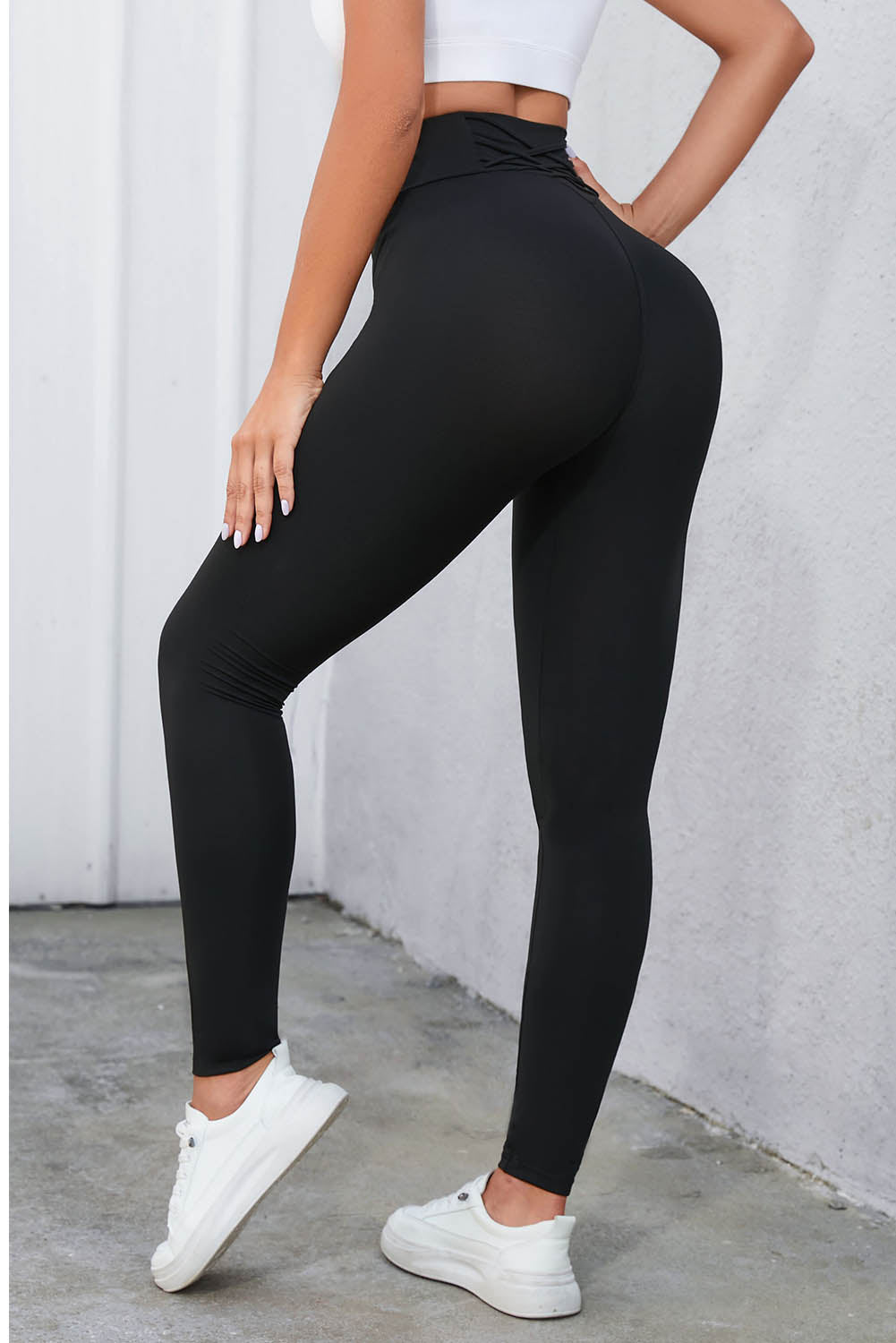 Women’s Crisscross Detail Wide Waistband Leggings