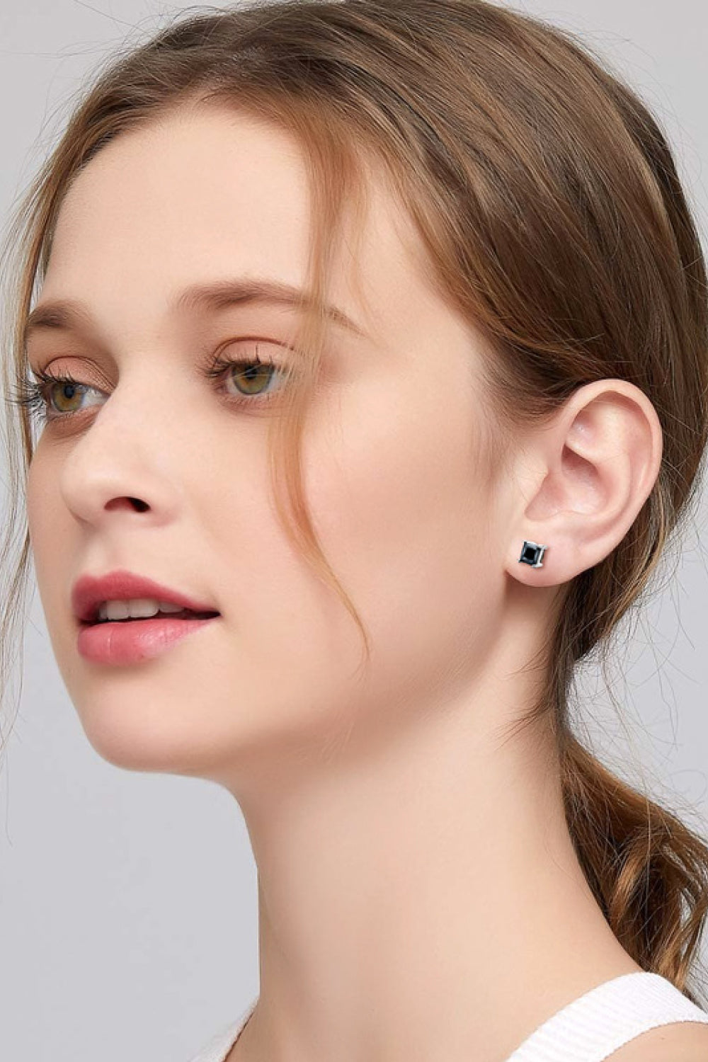 Women’s 925 Sterling Silver Square Moissanite Stud Earrings