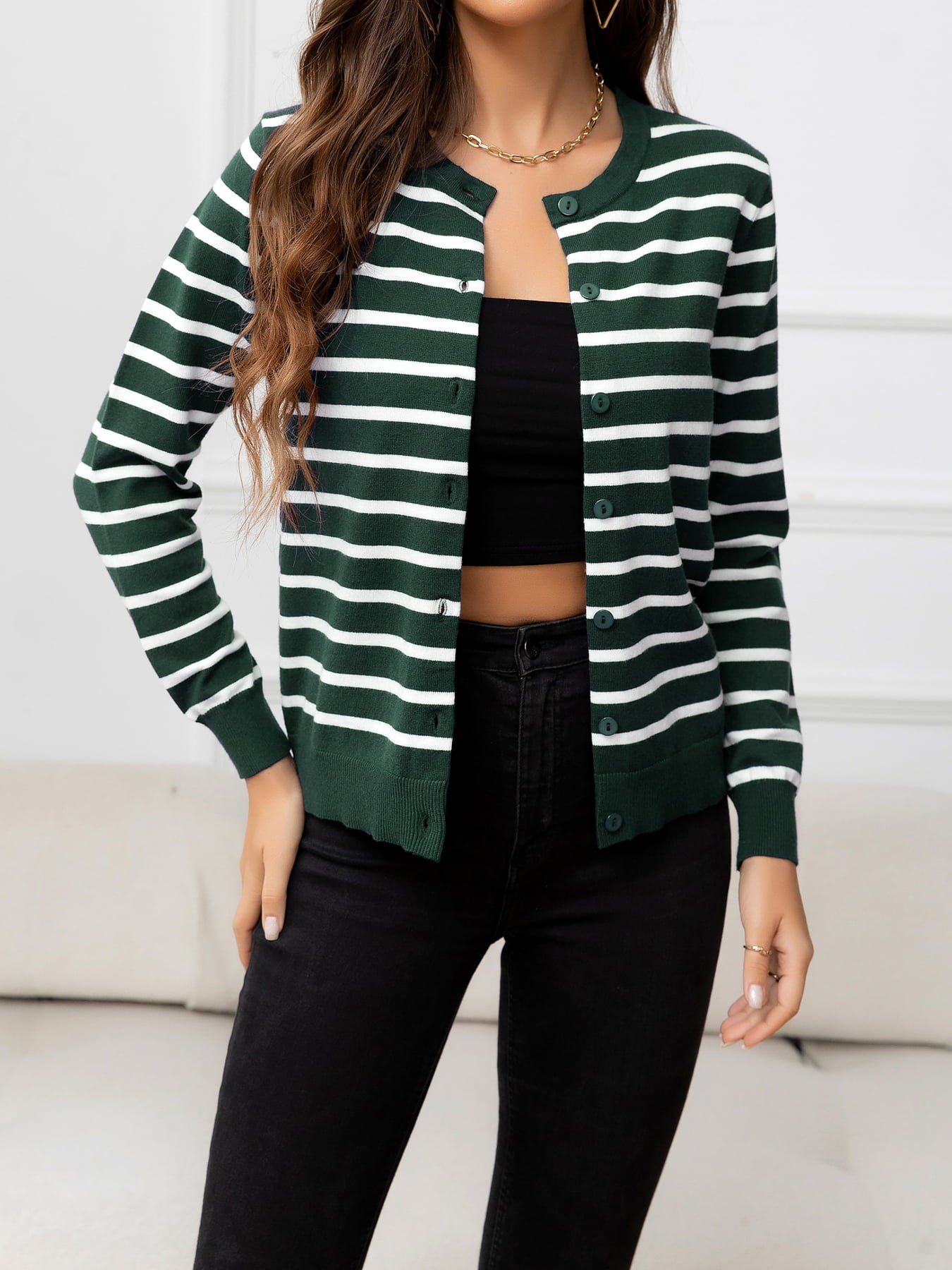 Women’s Striped Round Neck Long Sleeve Buttoned Knit Top