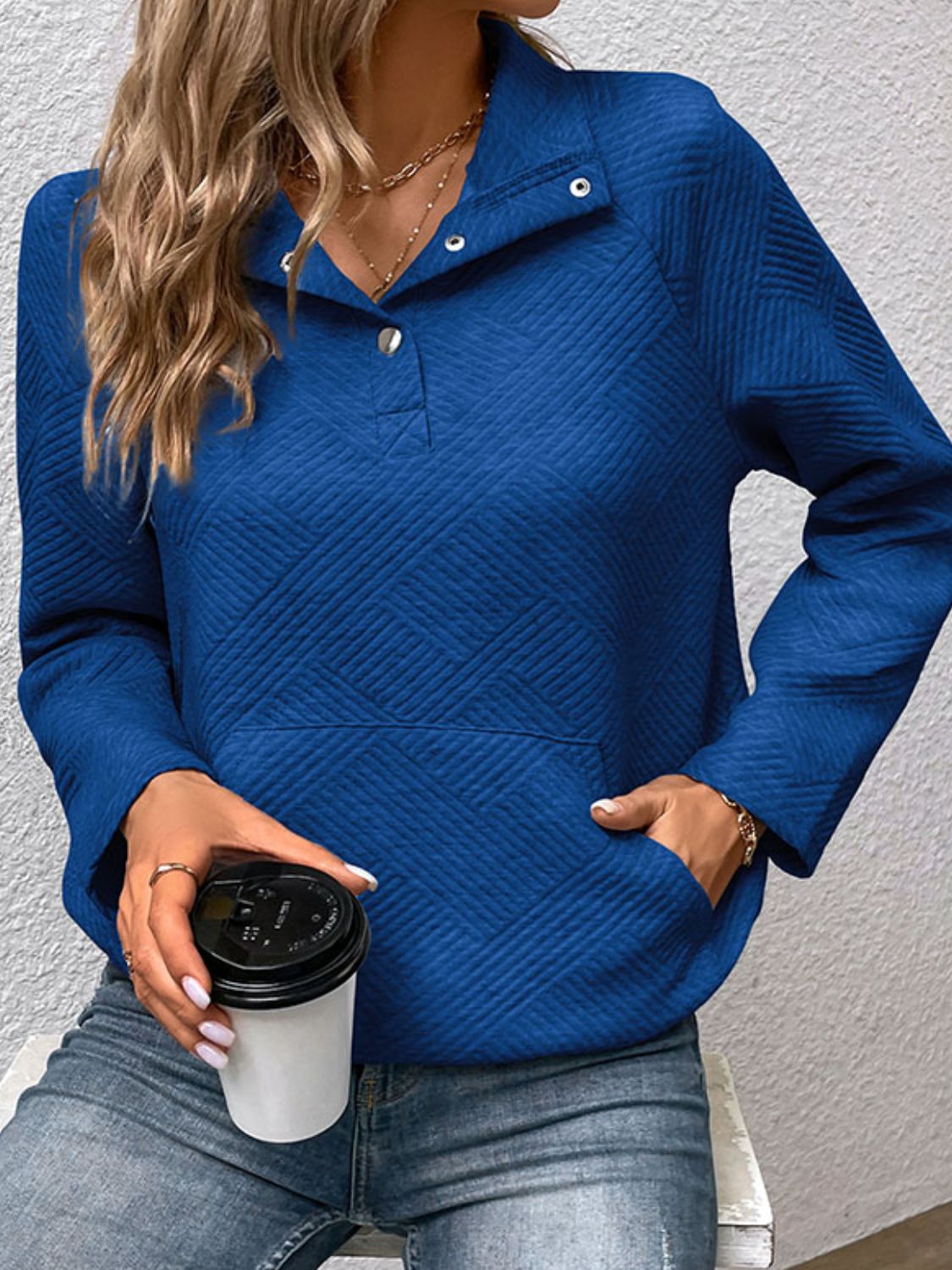 Women’s Raglan Sleeve Collared Neck Sweatshirt with Pocket