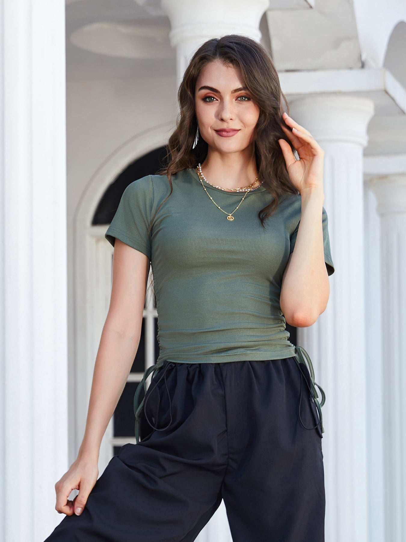 Women’s Round Neck Short Sleeve Side Drawstring Tee