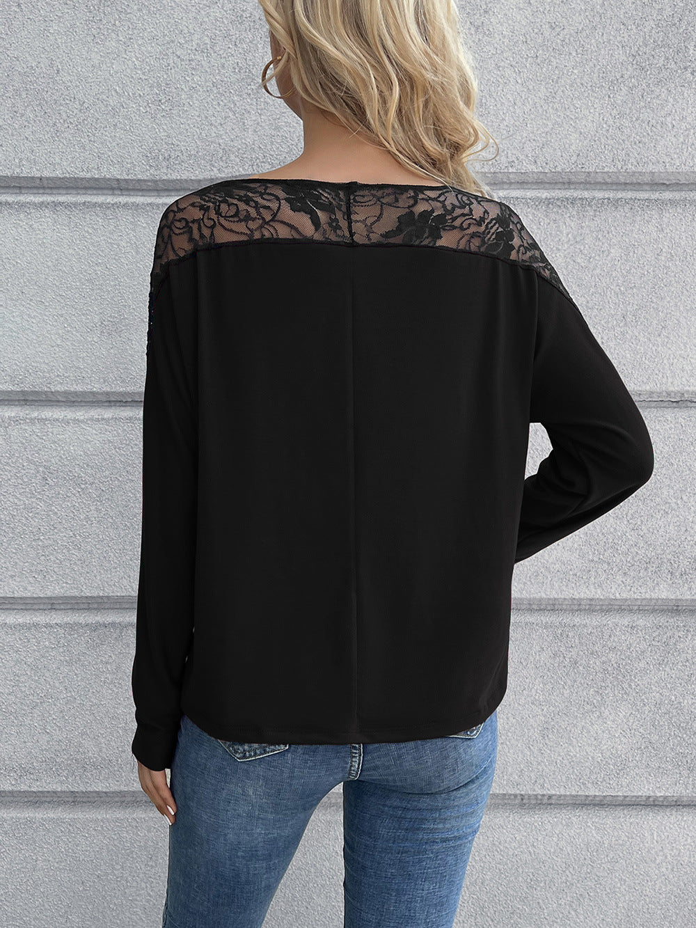 Women’s Lace Long Sleeve Round Neck Tee