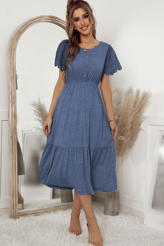 Women’s Decorative Button Round Neck Lace Sleeve Dress