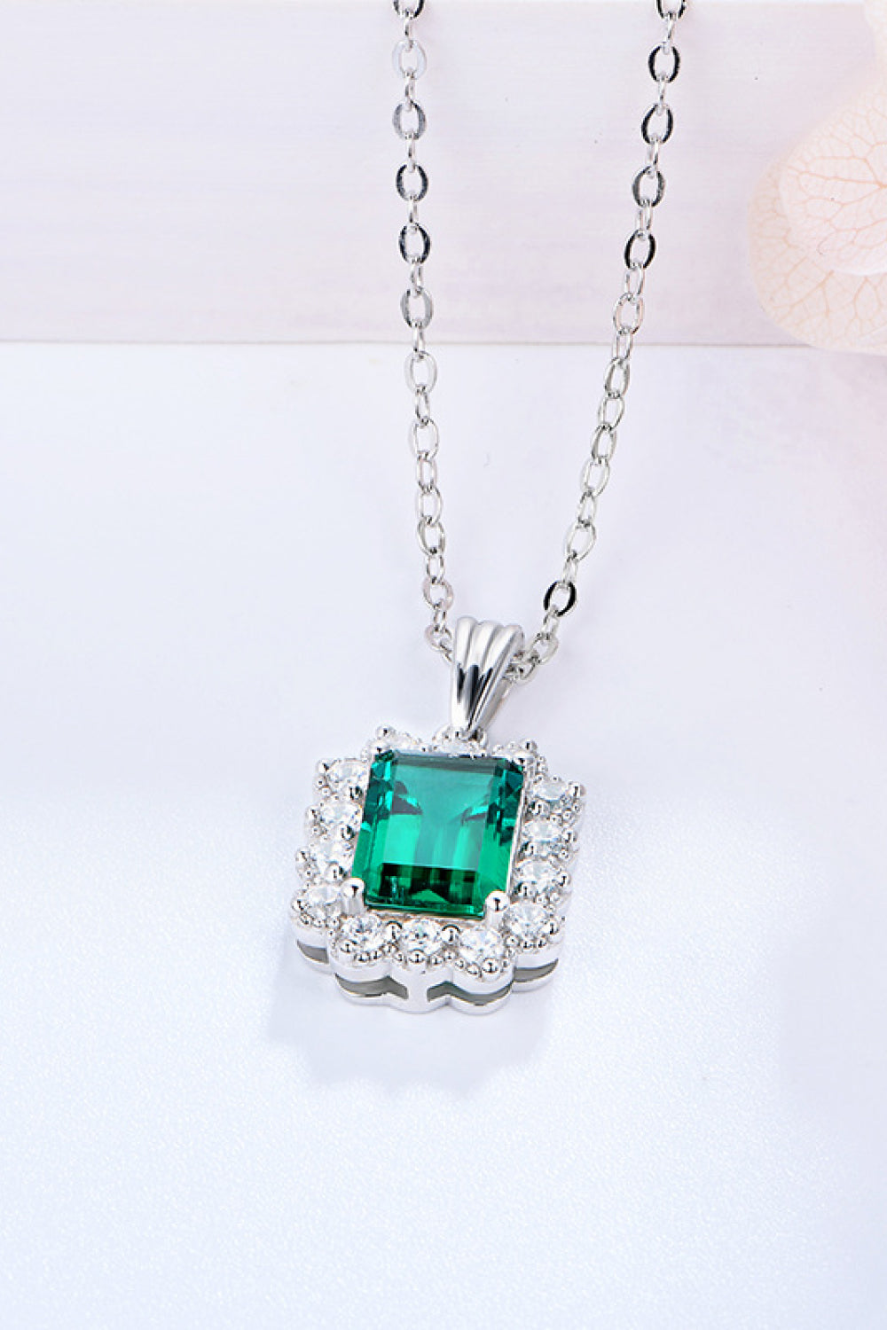 Women’s 1.5 Carat Lab-Grown Emerald Pendant 925 Sterling Silver Necklace