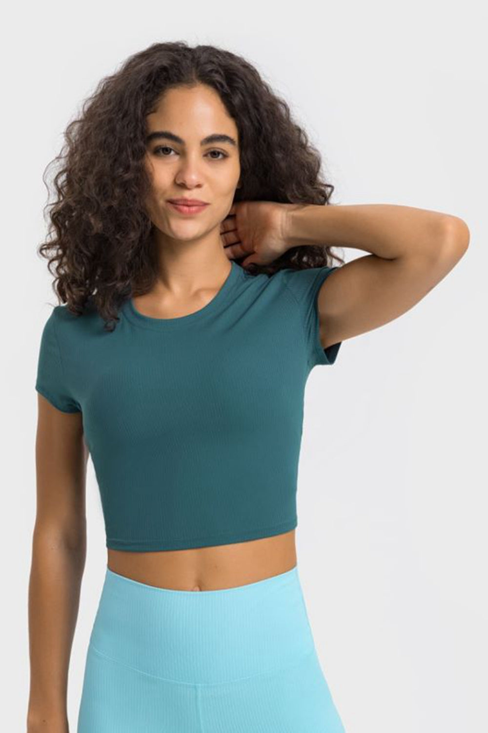 Women’s Round Neck Short Sleeve Cropped Sports T-Shirt