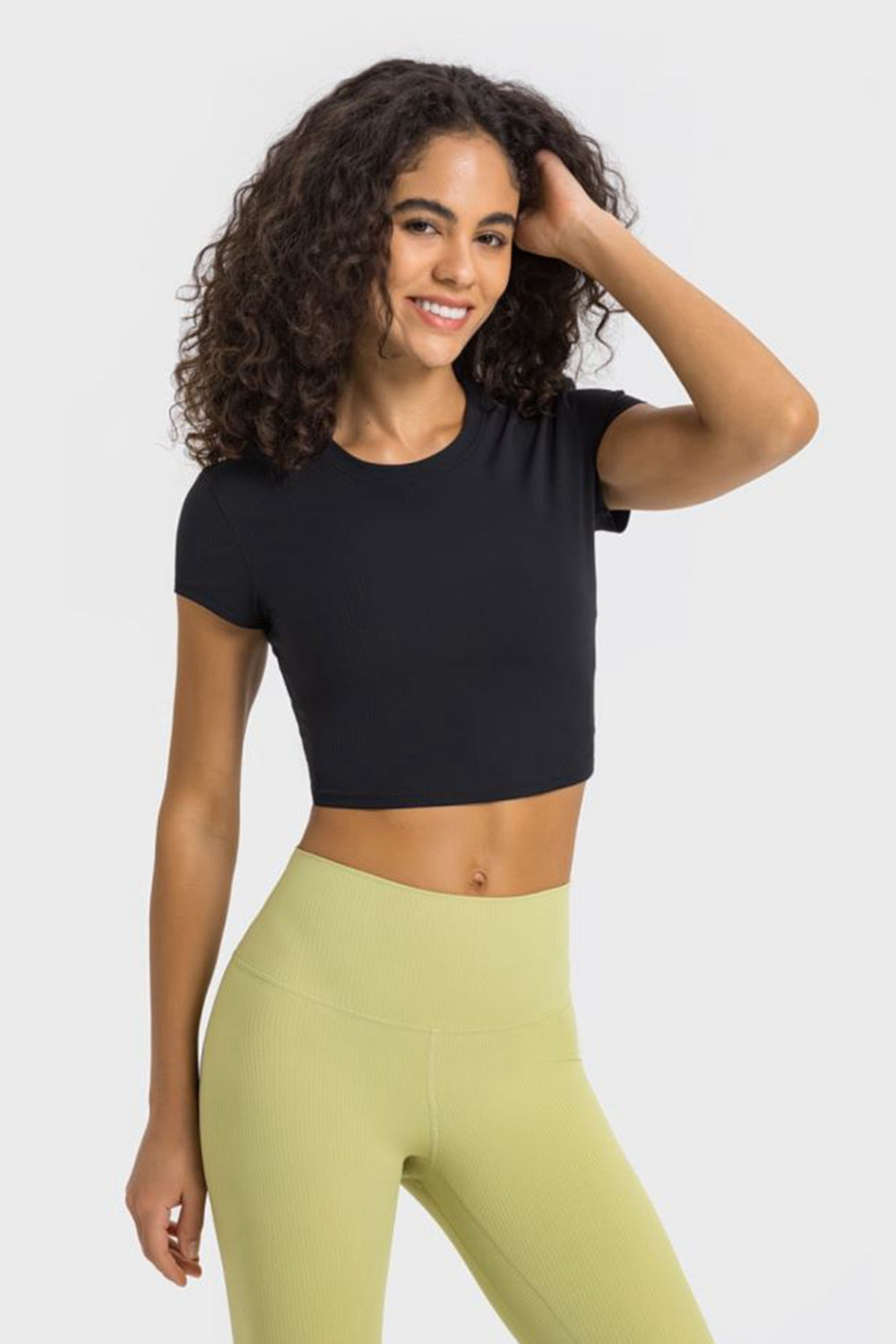 Women’s Round Neck Short Sleeve Cropped Sports T-Shirt