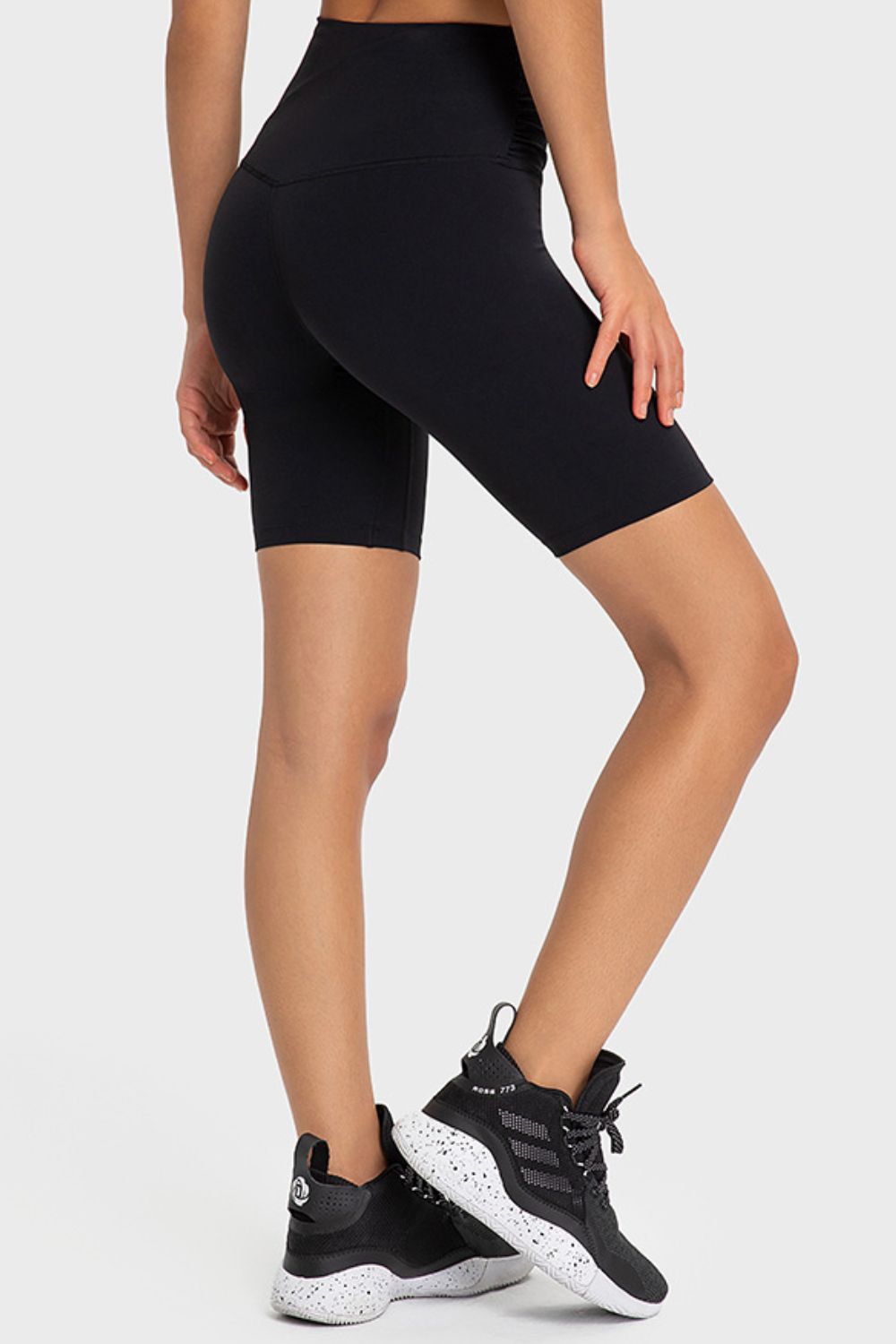Women’s V-Waist Biker Shorts