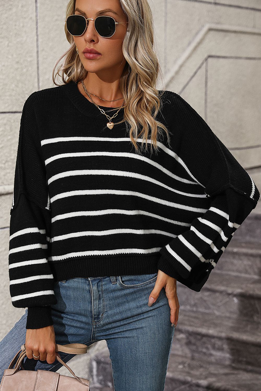 Women’s Striped Dropped Shoulder Round Neck Pullover Sweater