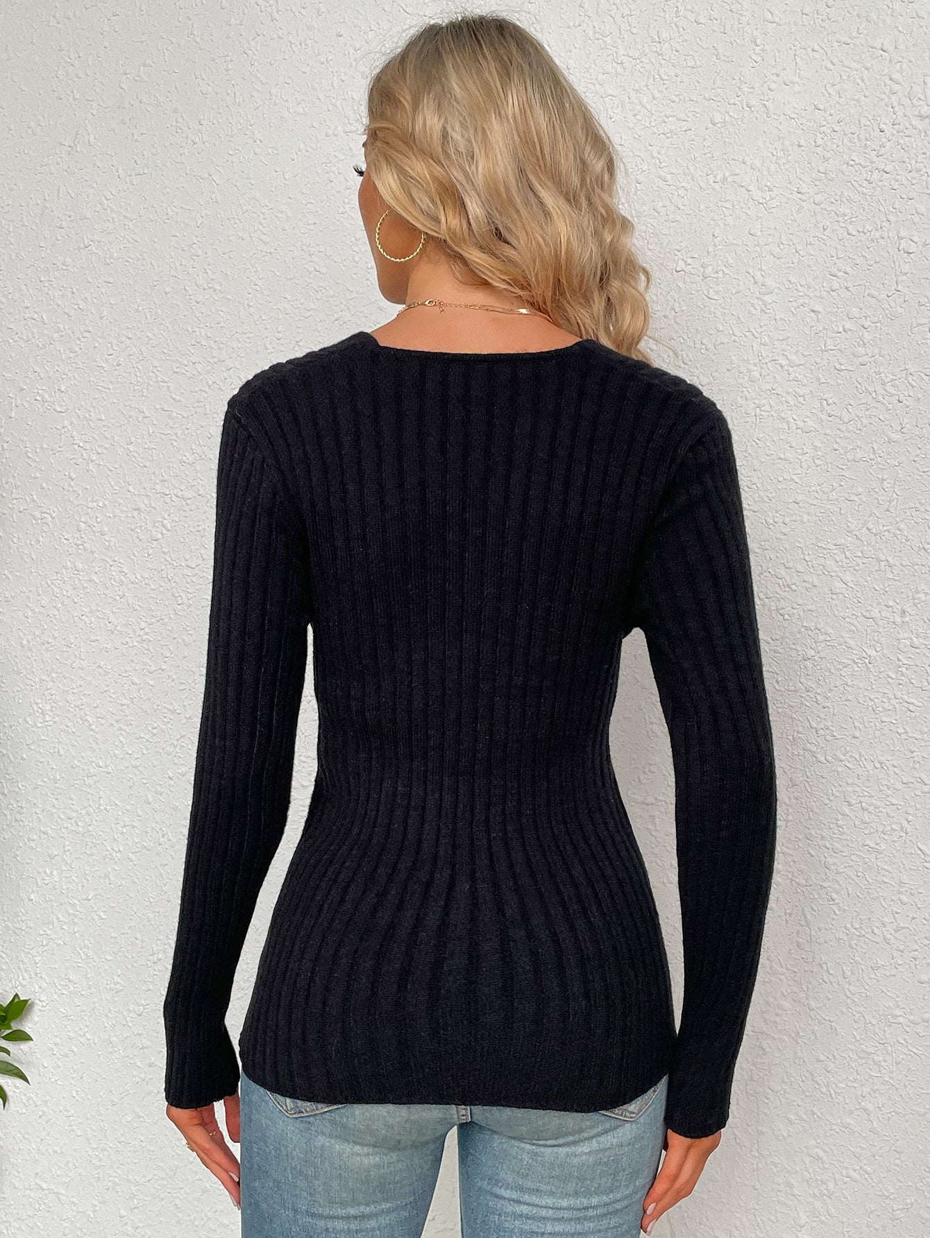 Women’s Crisscross Rib-Knit Sweater