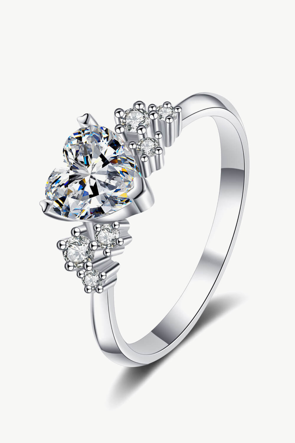 Women’s 1 Carat Moissanite Heart Ring