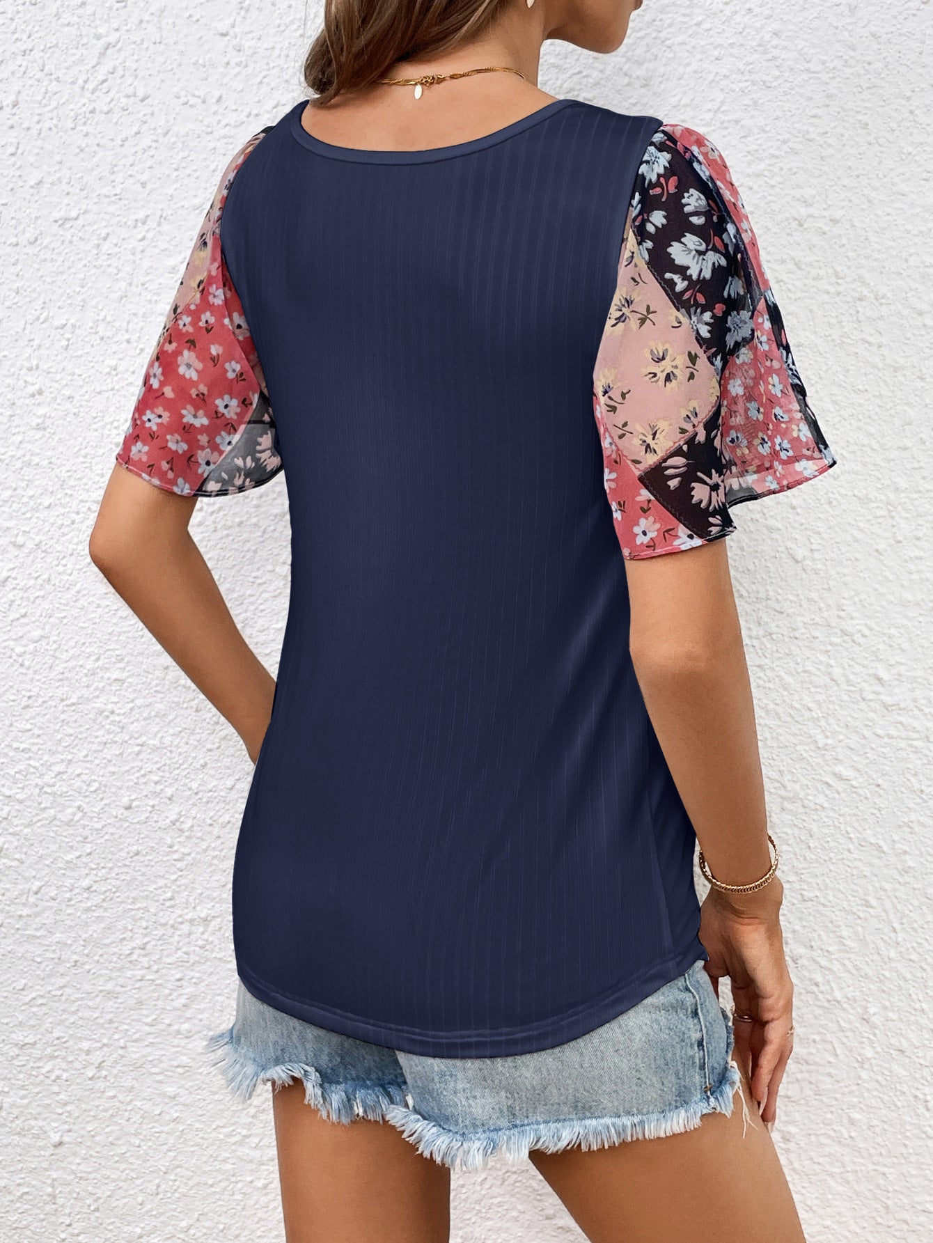 Women’s Printed Puff Sleeve Round Neck Tee