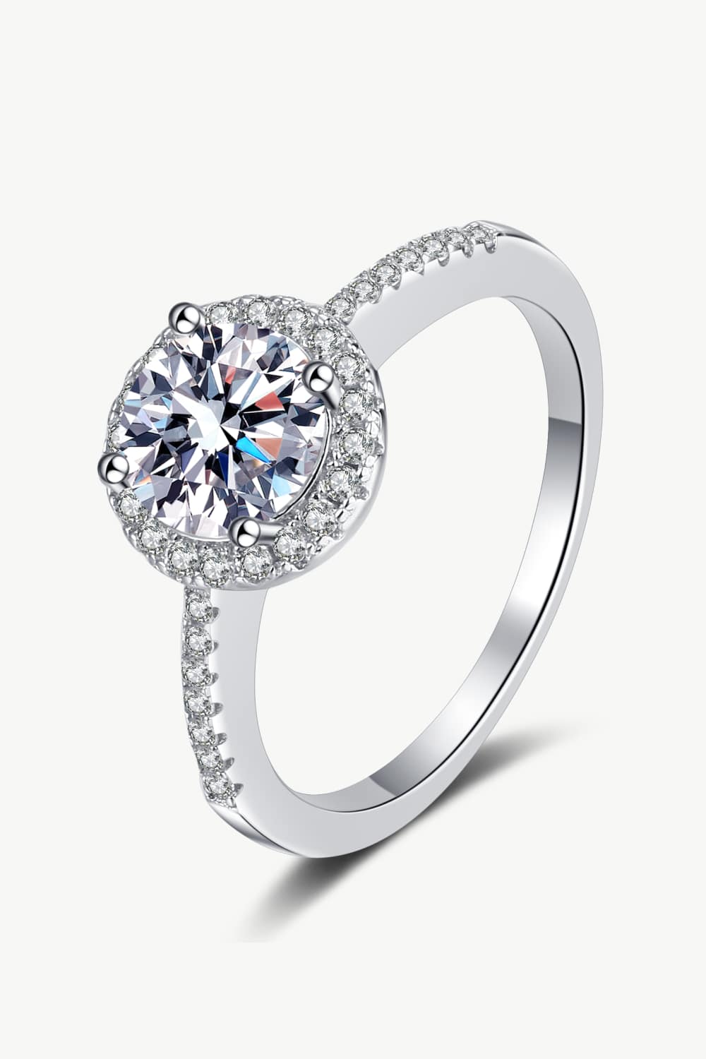 Women’s Ready To Flaunt Moissanite Ring