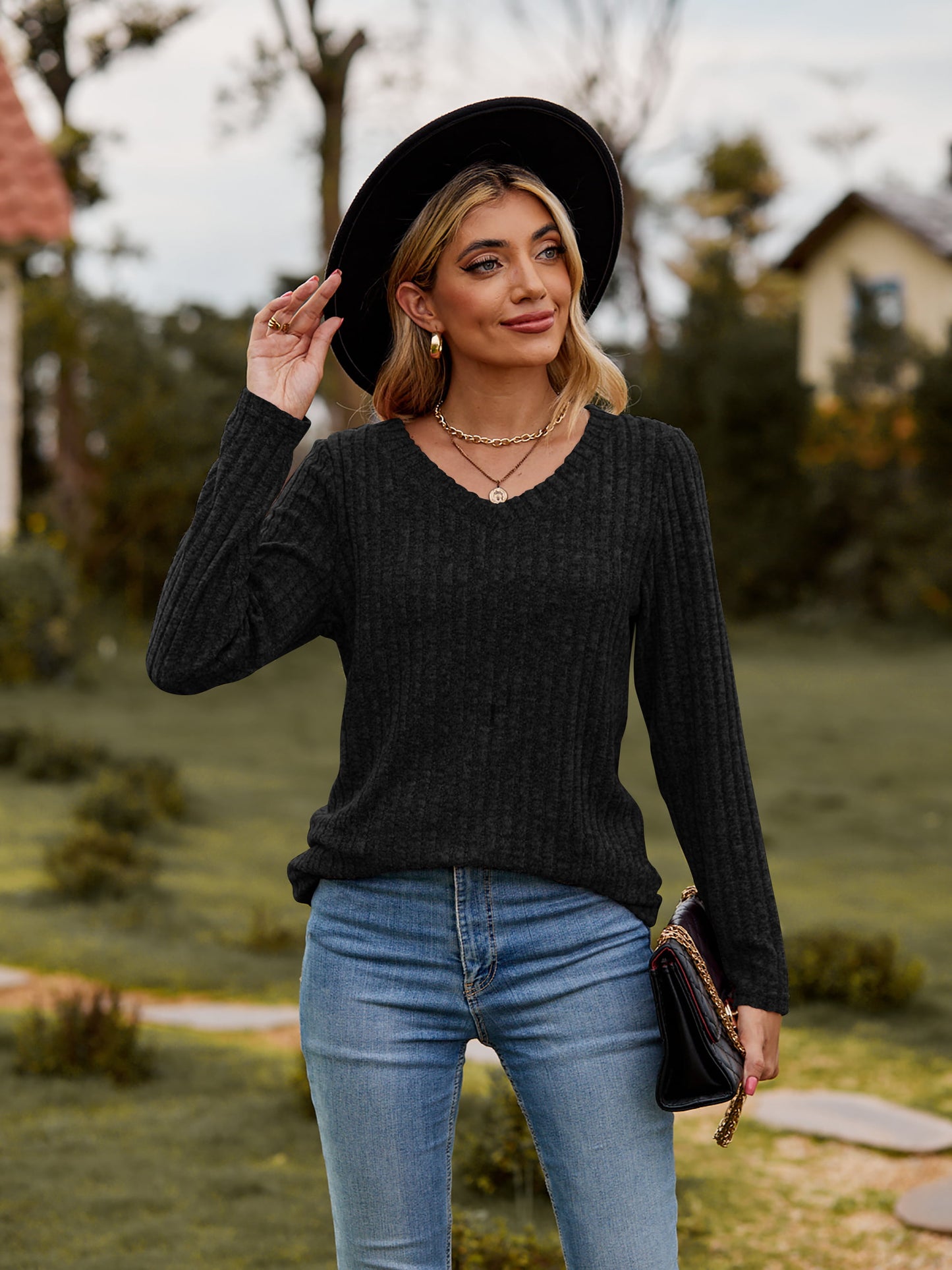 Women’s Ribbed V-Neck Long Sleeve Tee