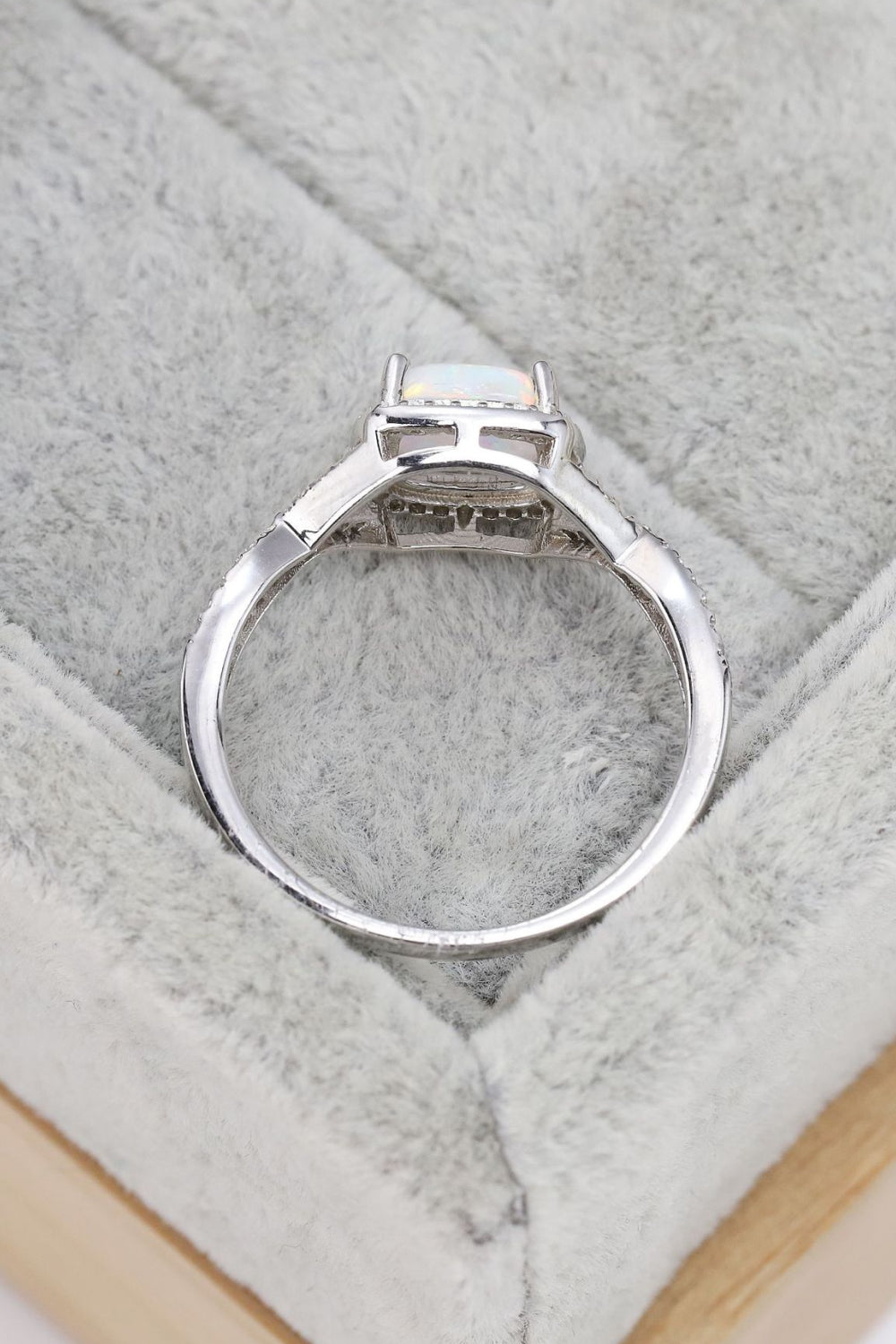 Women’s Opal Contrast Crisscross Ring