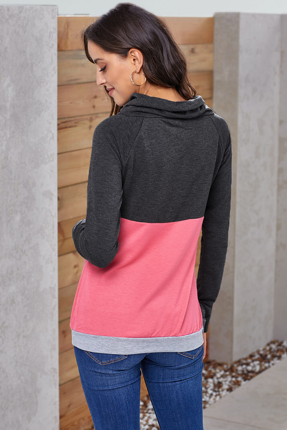 Women’s Color Block Raglan Sleeve Drawstring Sweatshirt