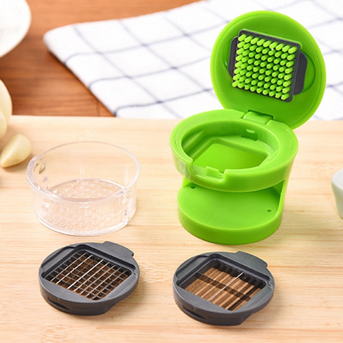 Plastic/Stainless Steel Garlic Press Crusher Slicer Grater Dicing Slicing  Kitchen Tool Dimensions 7x6x6.5cm