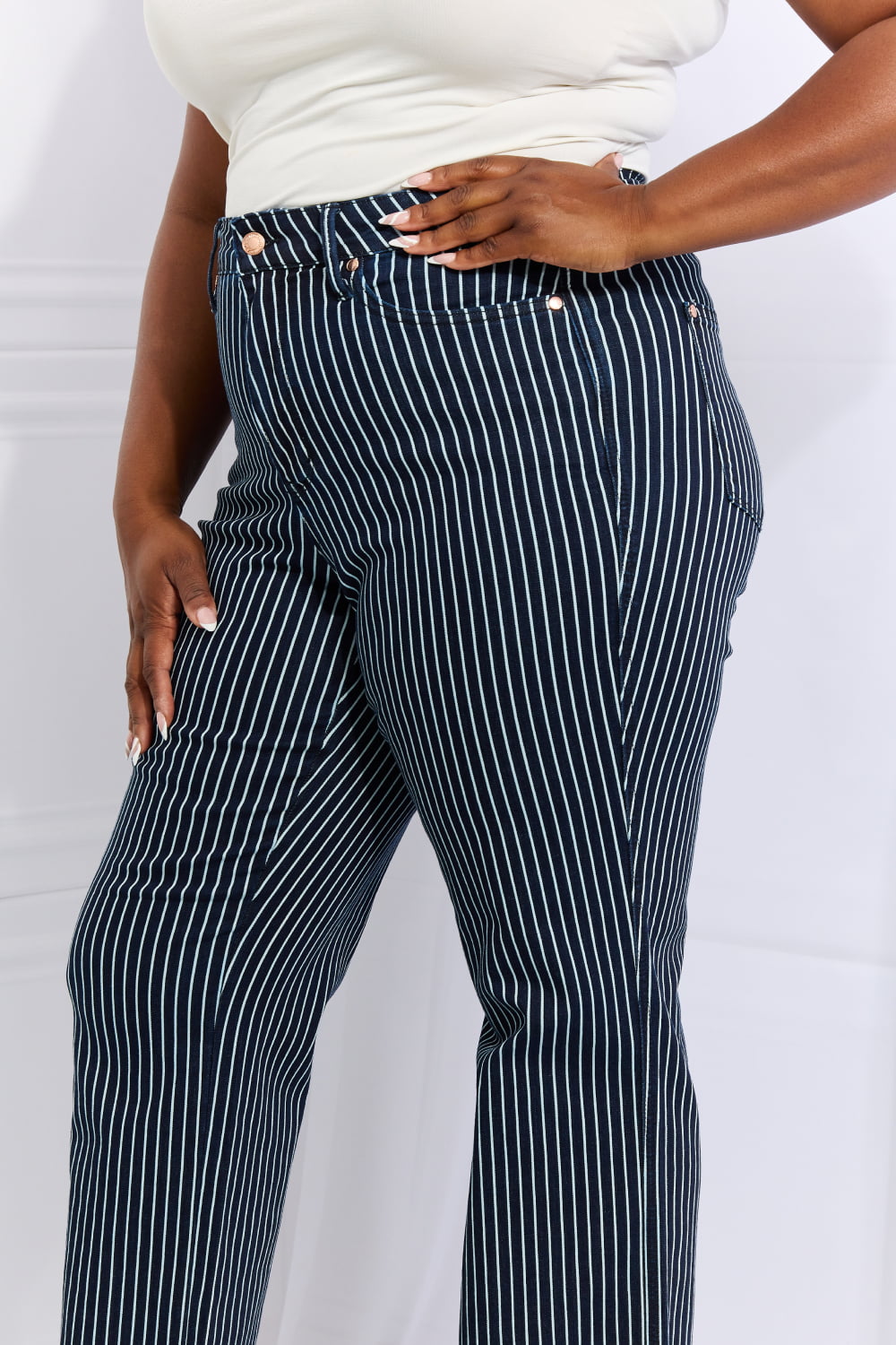 Women’s Judy Blue Cassidy Full Size High Waisted Tummy Control Striped Straight Jeans