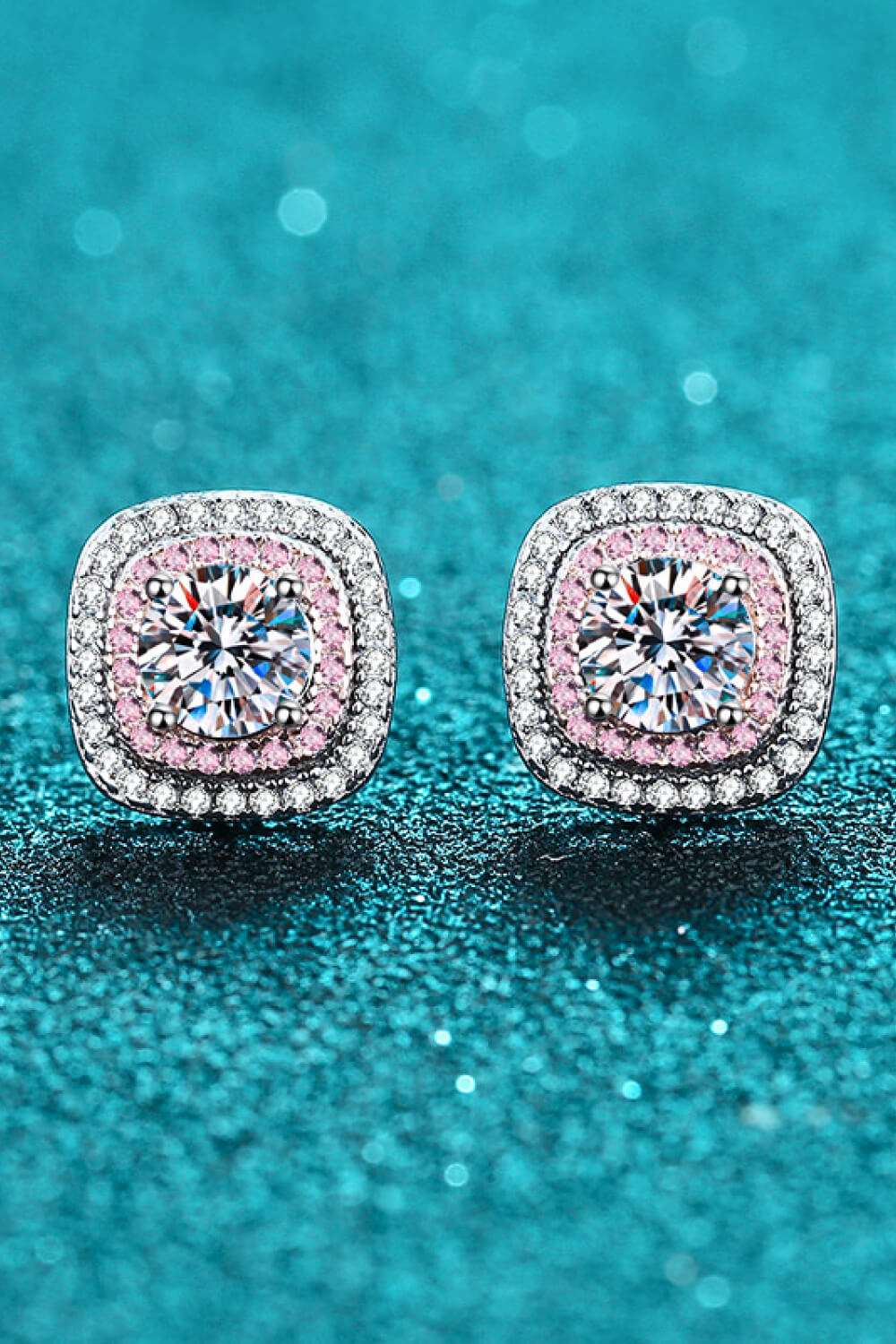 Women’s Geometric Moissanite Stud Earrings