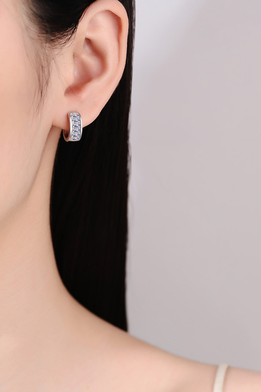 Women’s 1.8 Carat Moissanite 925 Sterling Silver Huggie Earrings