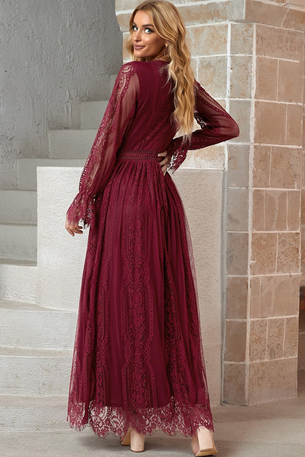 Women’s Scalloped Hem Flounce Sleeve Lace V-Neck Maxi Dress