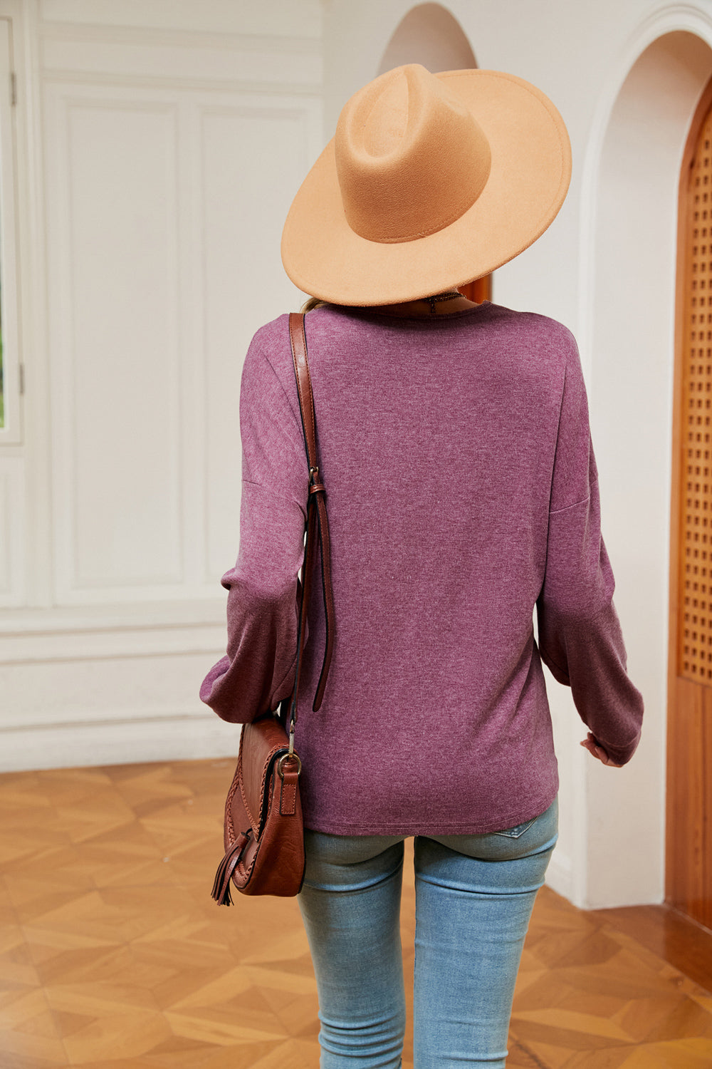 Women’s Contrast V-Neck Long Sleeve Blouse