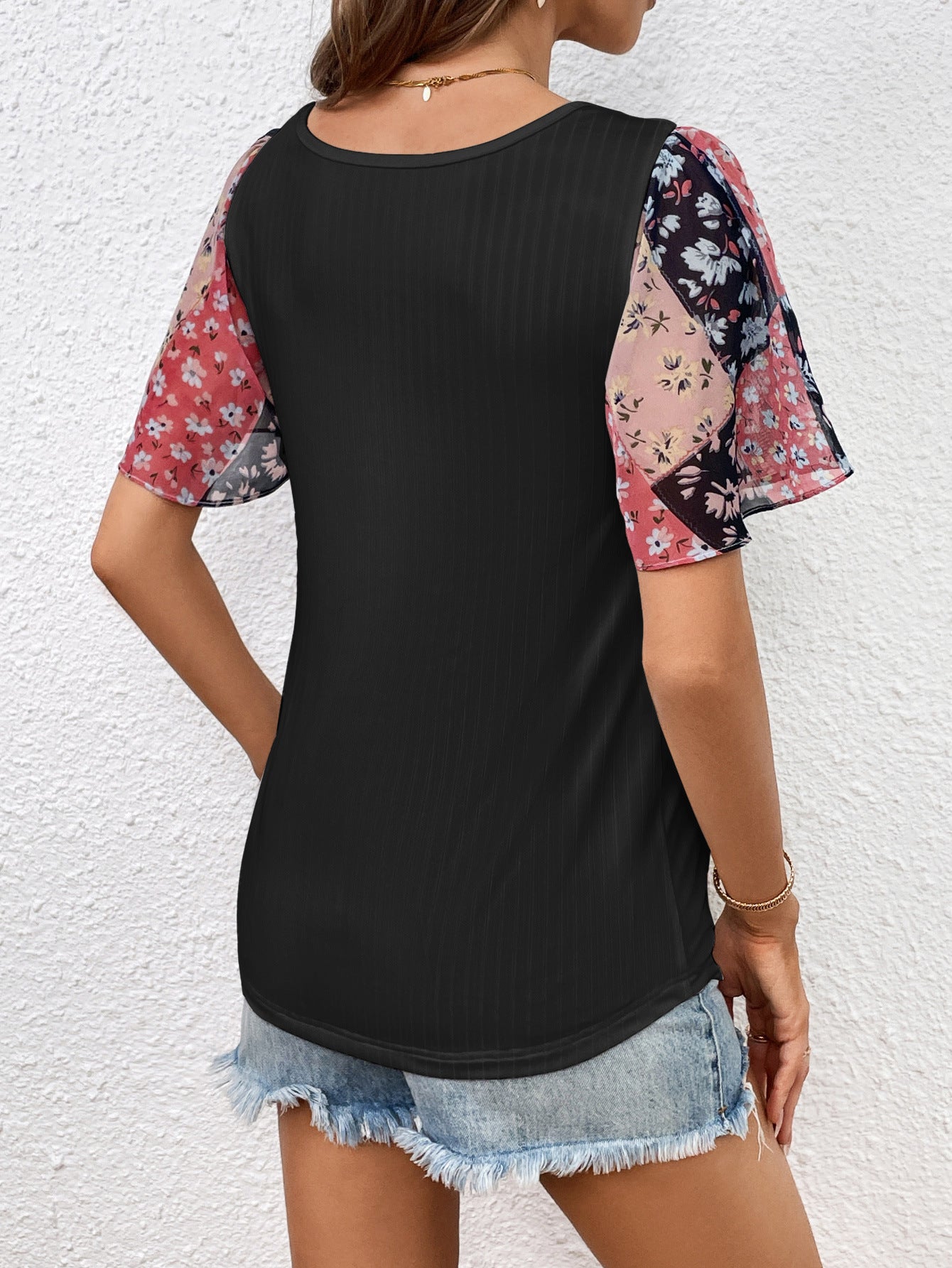 Women’s Printed Puff Sleeve Round Neck Tee