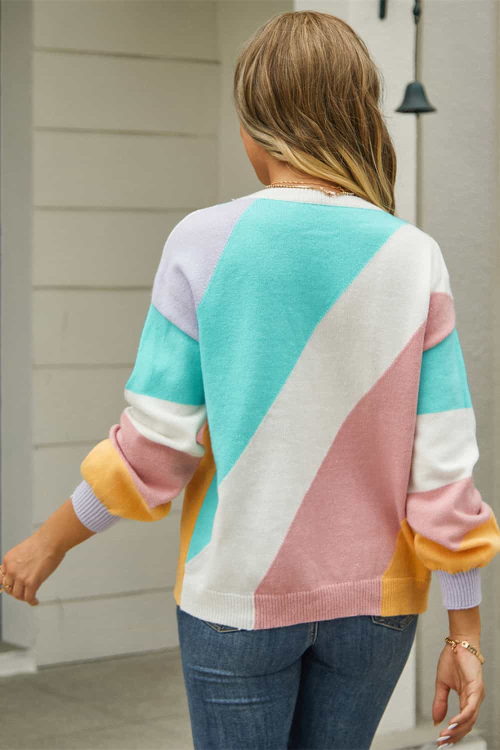 Women’s Color Block Round Neck Long Sleeve Sweater