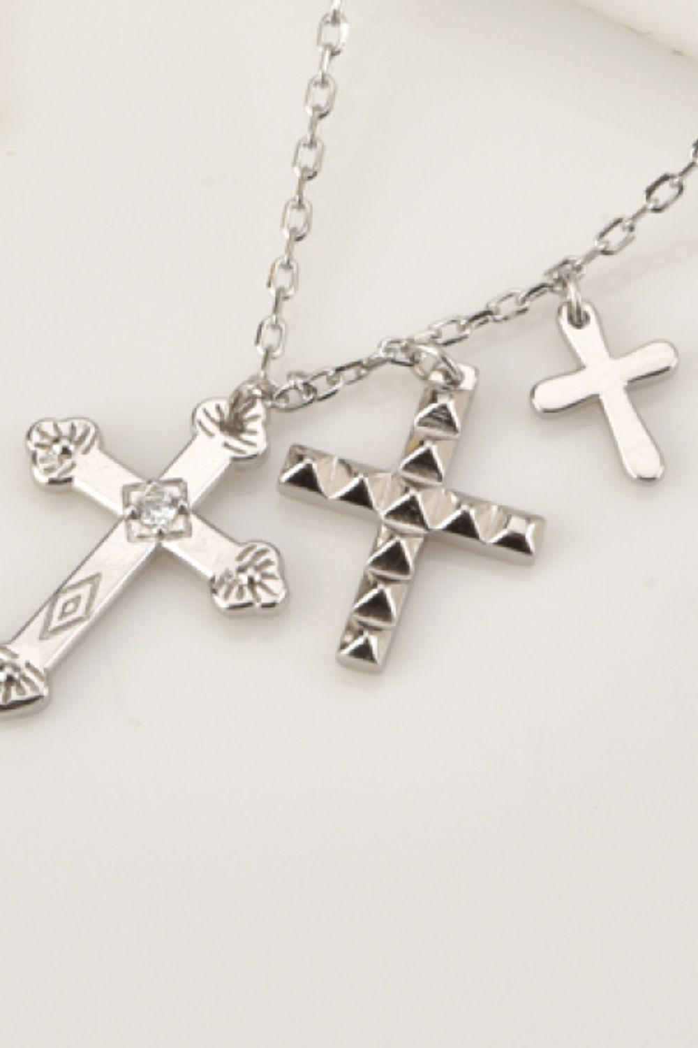 Women’s Inlaid Zircon Cross Pendant Necklace