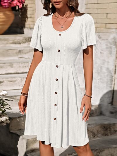 Women’s Decorative Button Scoop Neck Short Sleeve Dress