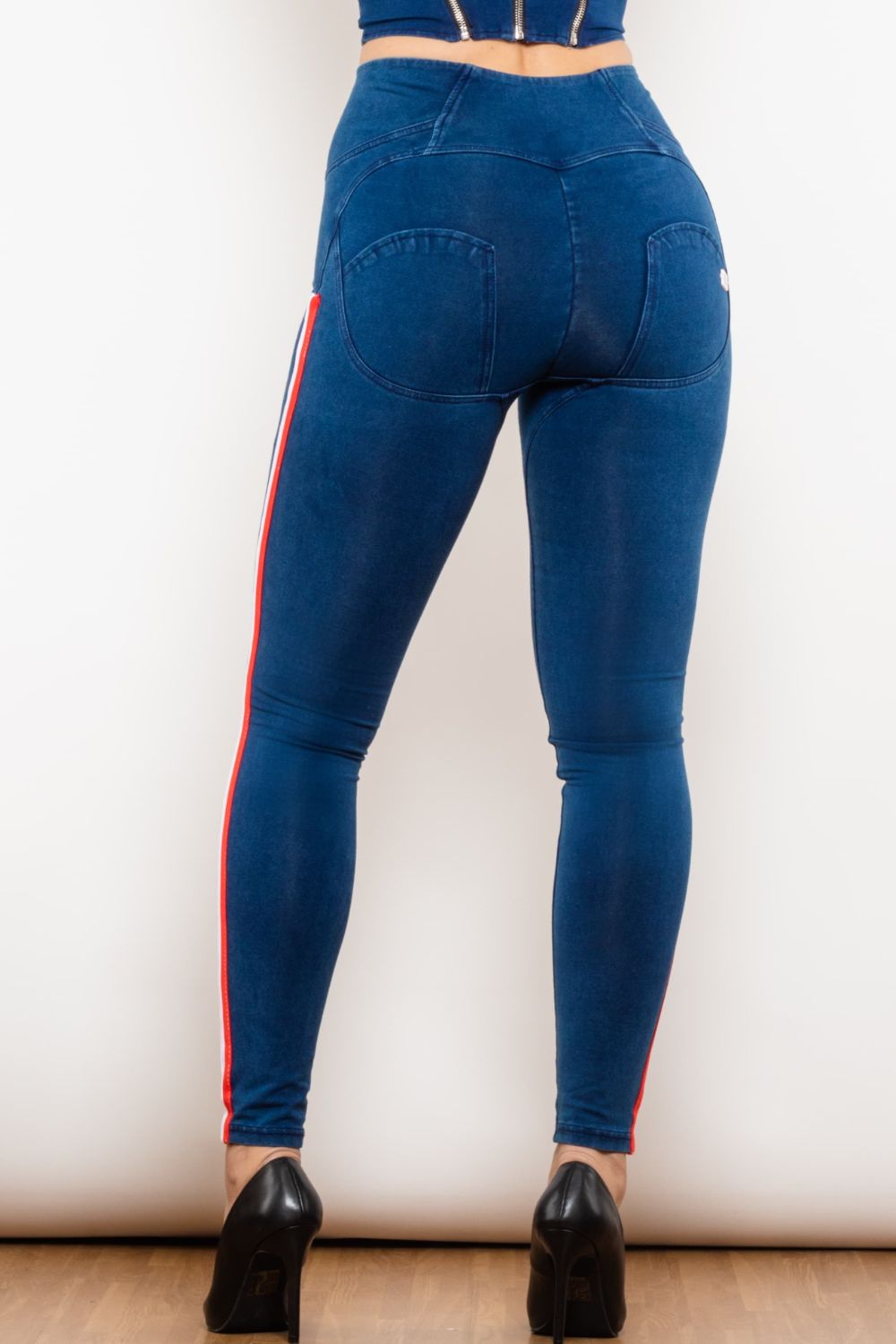 Women’s Side Stripe Zip Closure Skinny Jeans