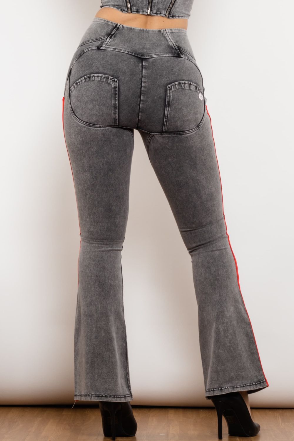 Women’s Side Stripe High Waist Zip Closure Jeans
