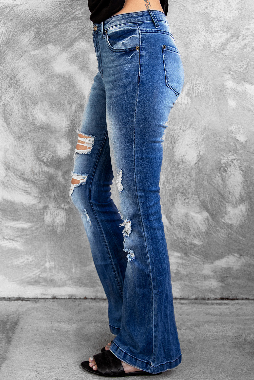 Women’s Distressed Flare Leg Jeans with Pockets