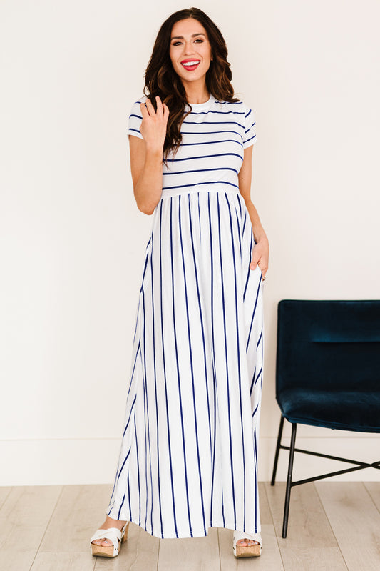 Women’s Striped Short Sleeve Crewneck Maxi Dress