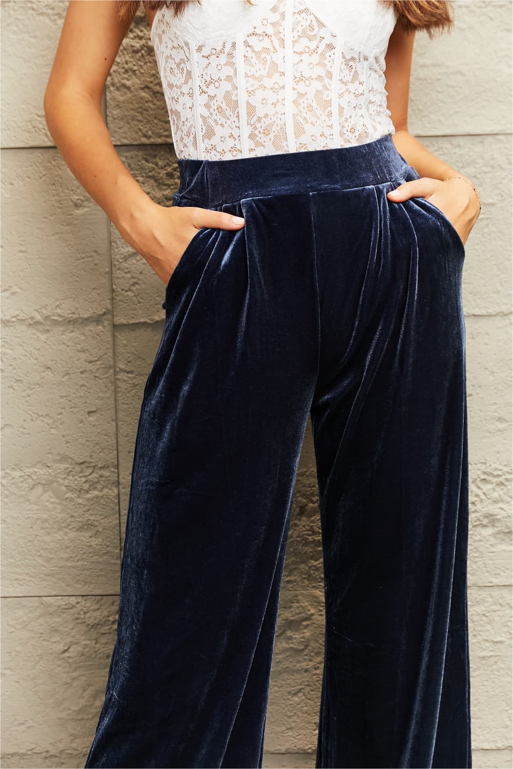 Women’s Wide Leg Pants with Pockets