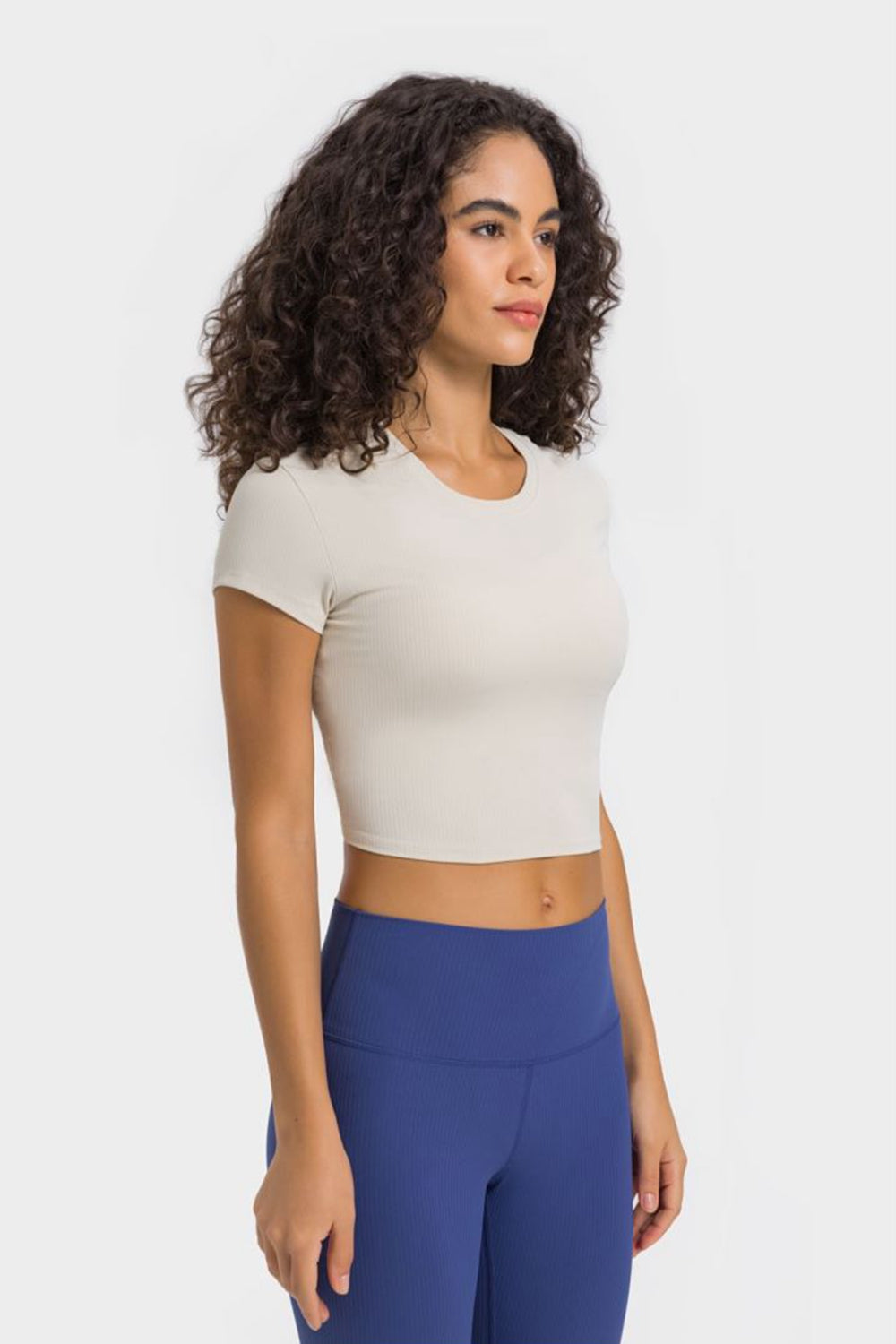 Women’s Round Neck Short Sleeve Cropped Sports T-Shirt